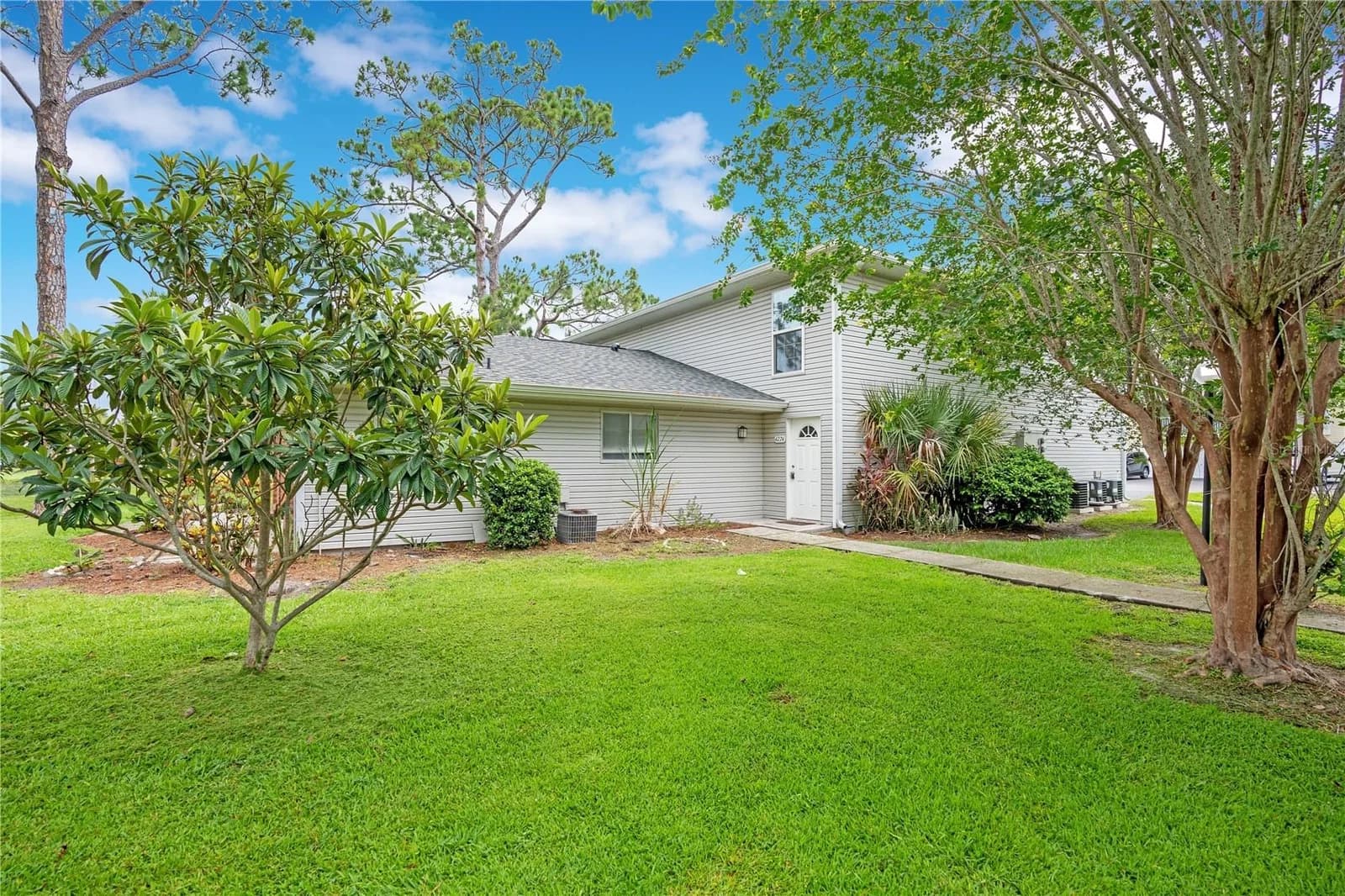 4274 PINEBARK Avenue #3, Orlando, FL 32811