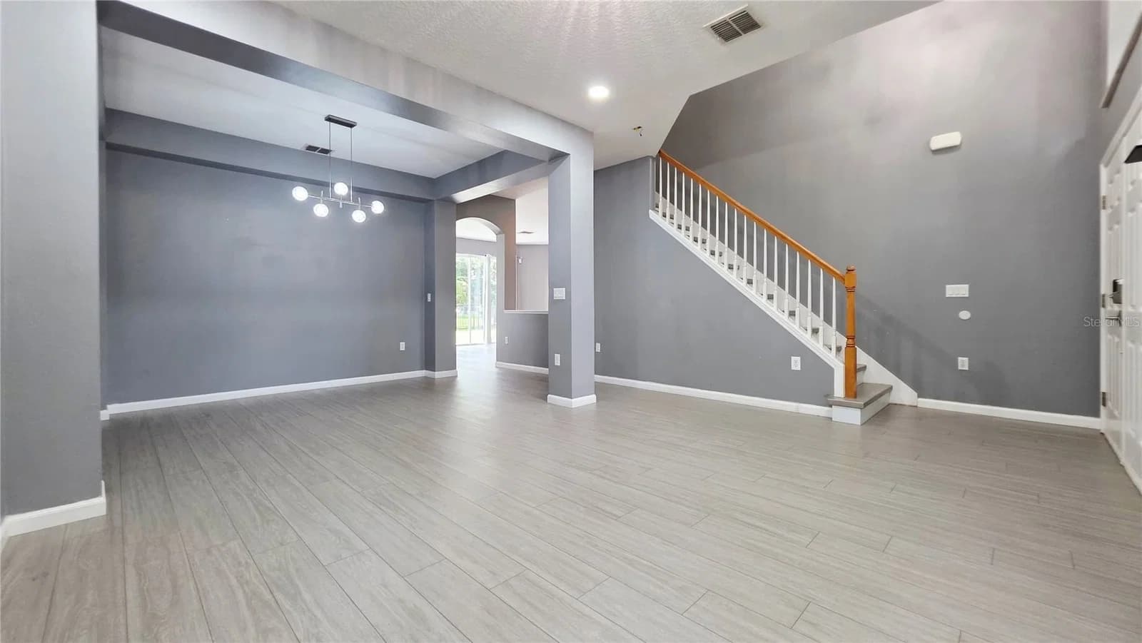 1719 PLANTATION OAKS 5