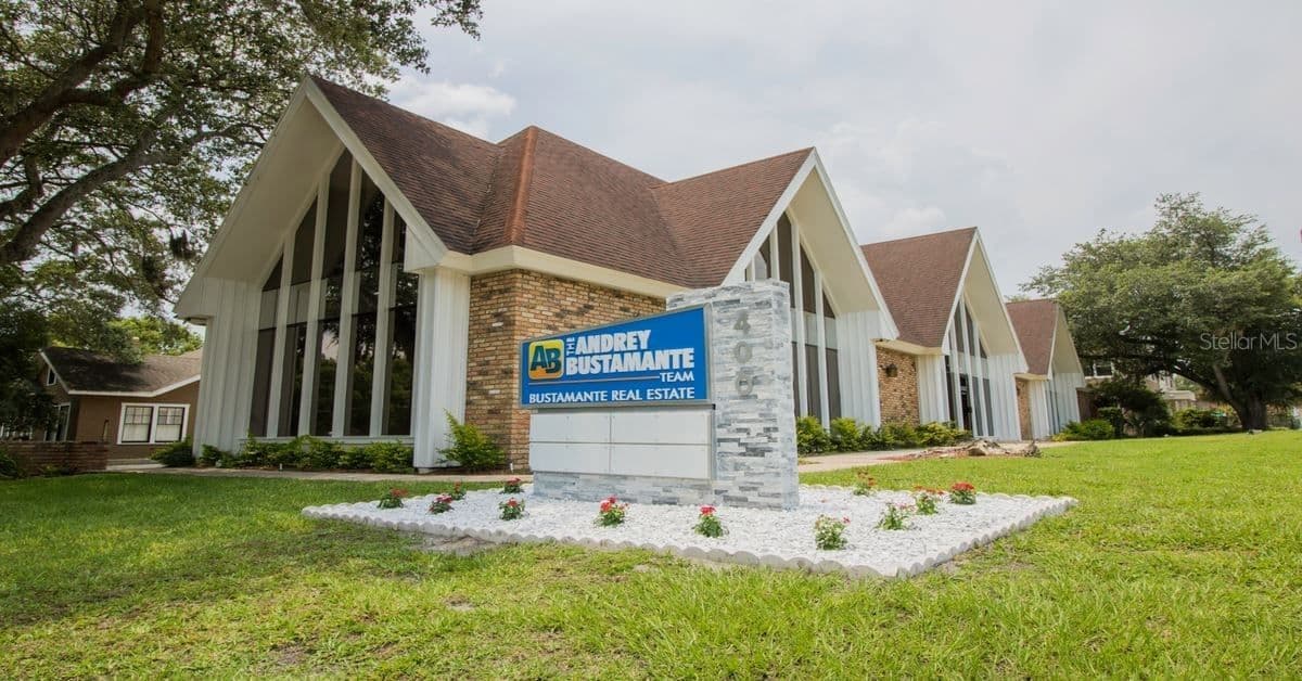 400 MILLS, Orlando, FL 32803