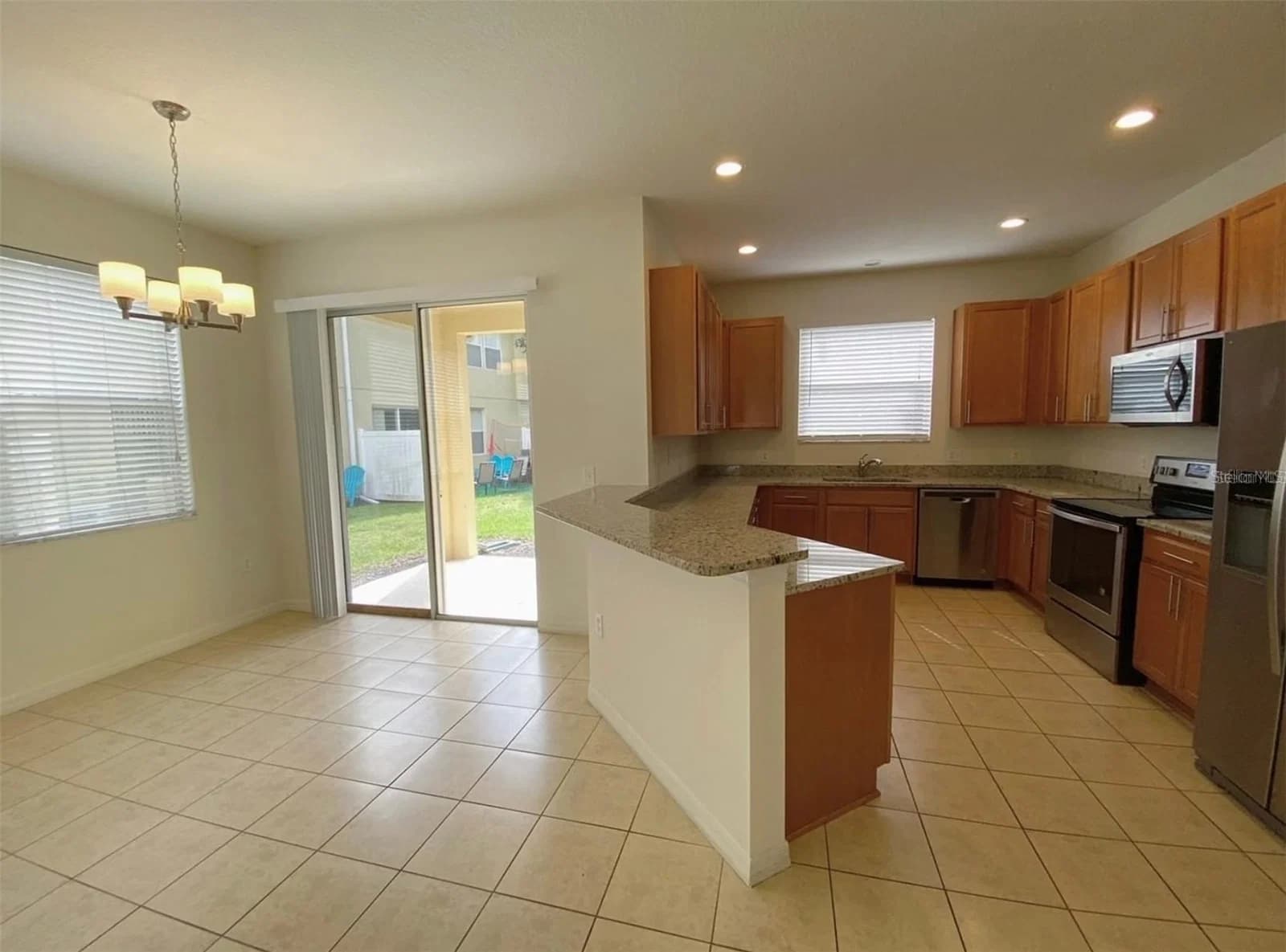 3048 SEAVIEW CASTLE 4