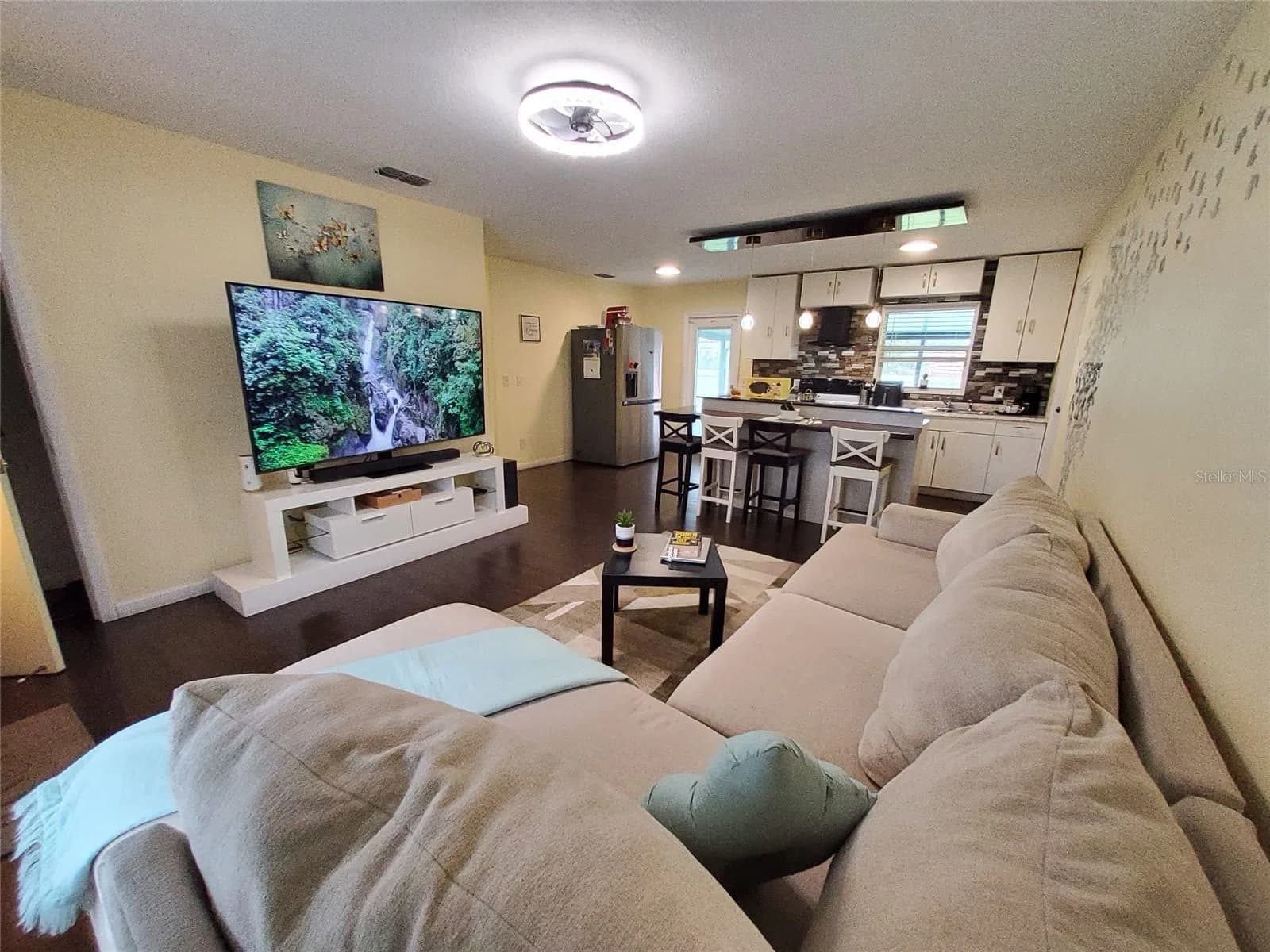 1319 MANOR 4