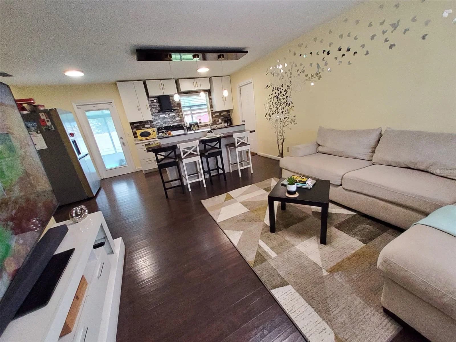 1319 MANOR 5