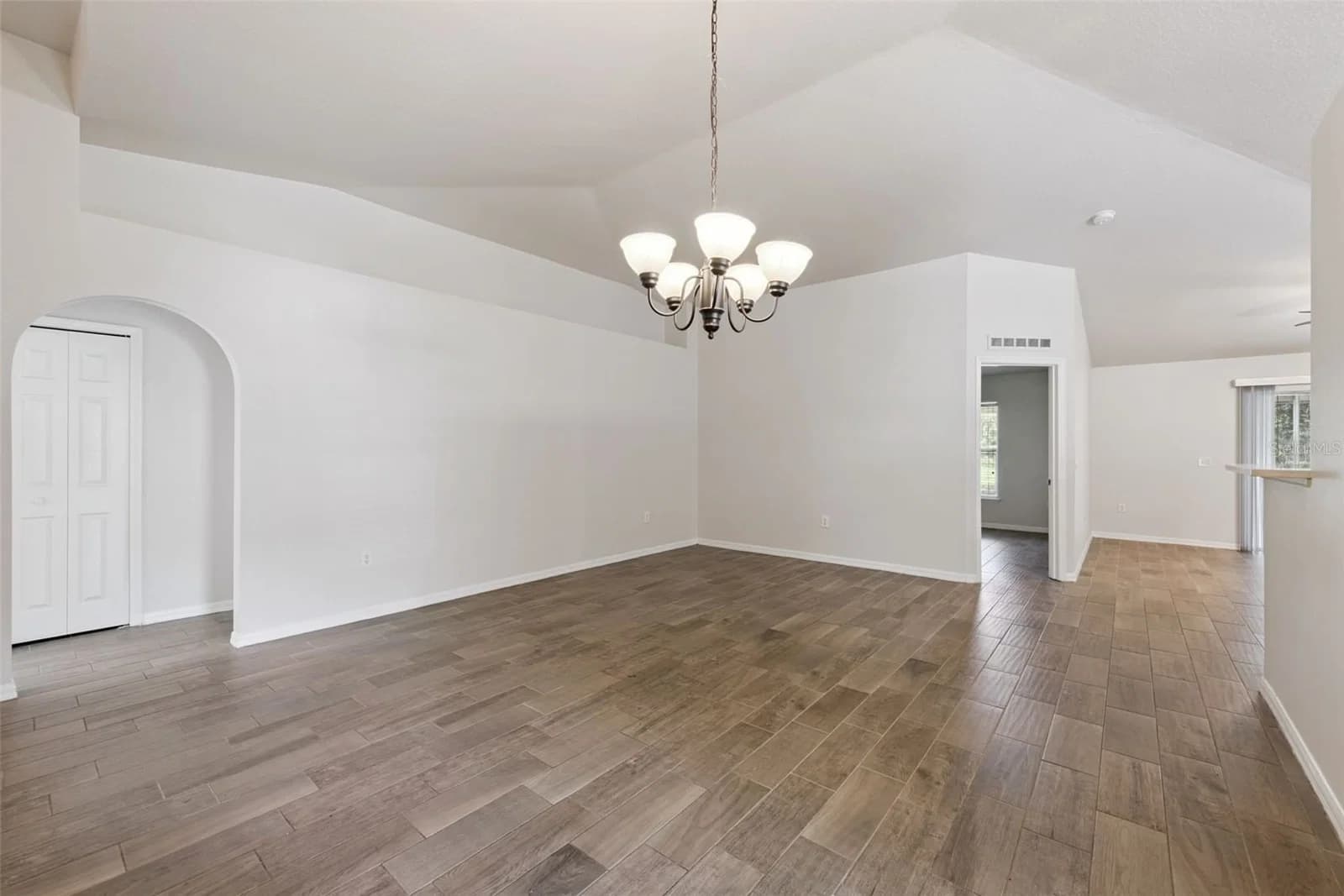 1906 CORNER GLEN Drive 4