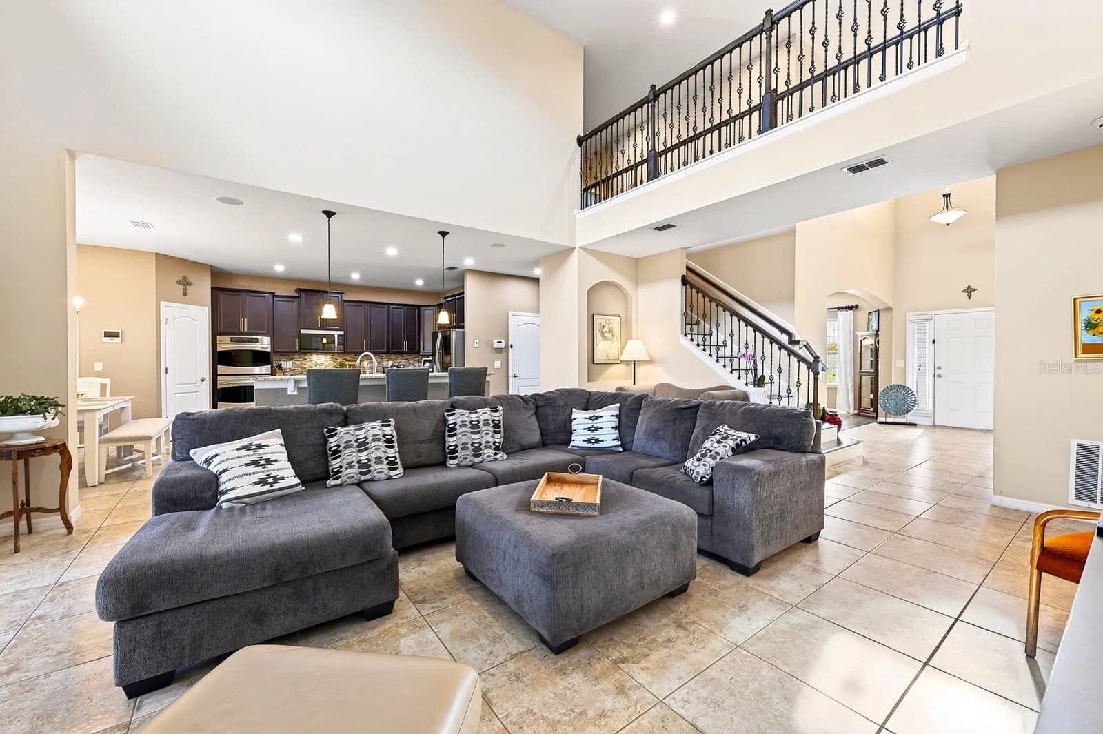 3135 AMALFI Drive 5