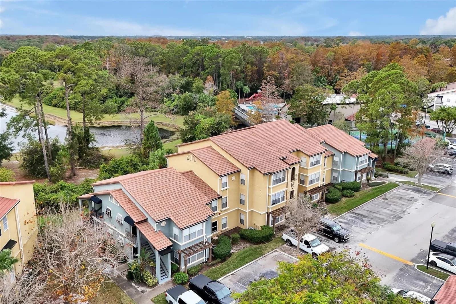 5168 CONROY Road #35, Orlando, FL 32811 2