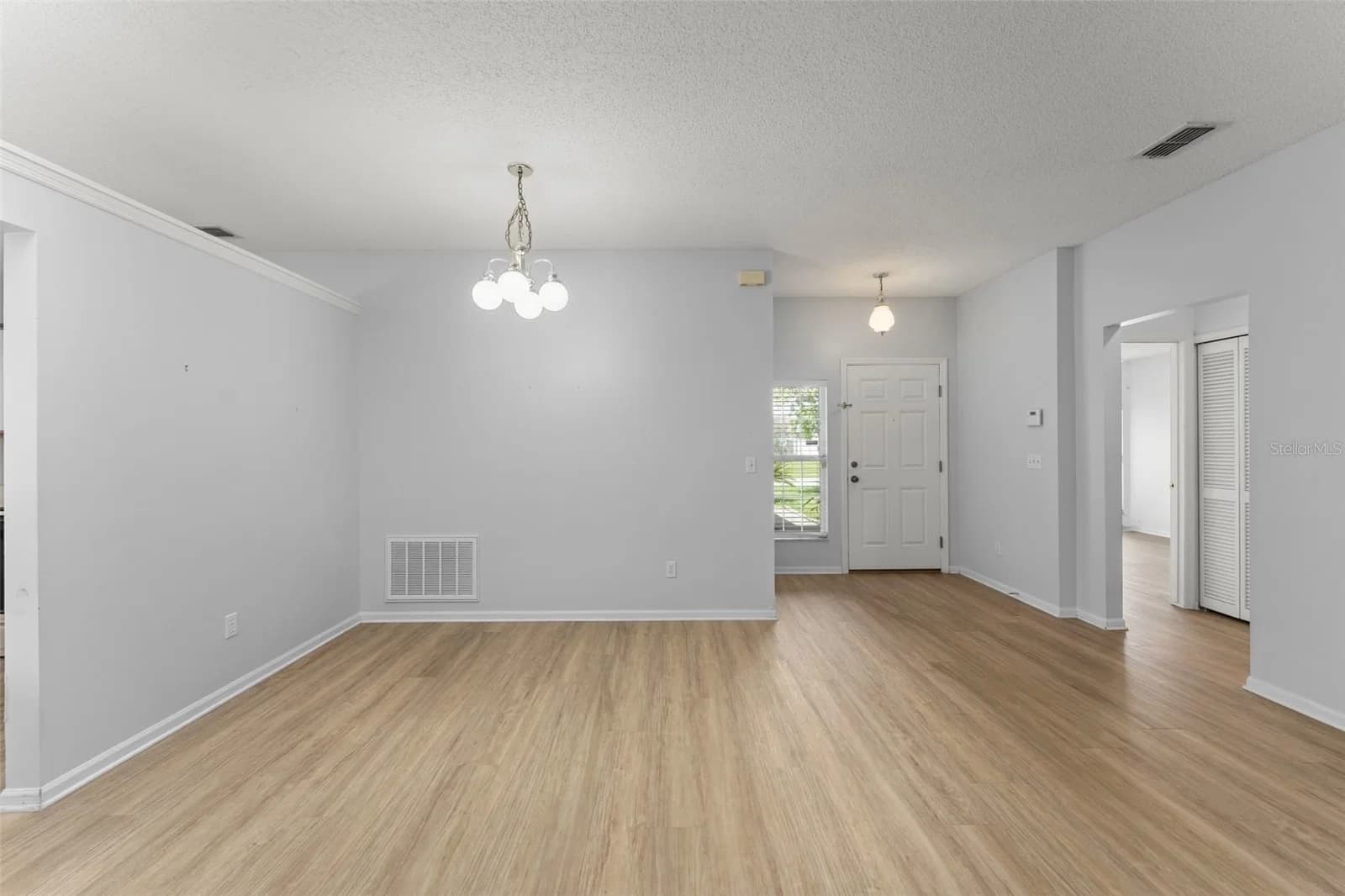 1280 TYLER LAKE Circle, Orlando, FL 32839 3