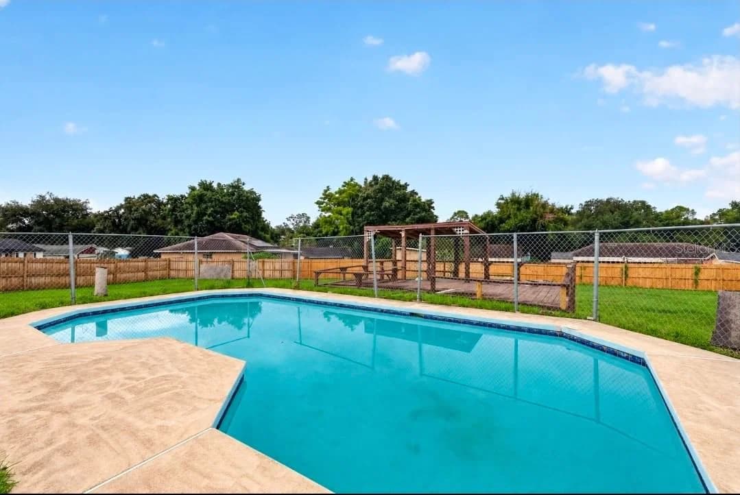 3106 KNIGHTSBRIDGE Road 4