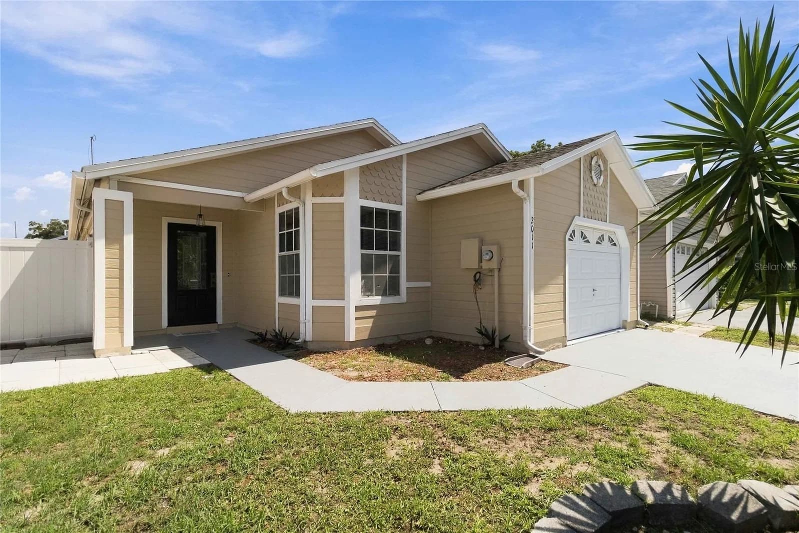 2011 WINSLOW Drive, Orlando, FL 32812 3