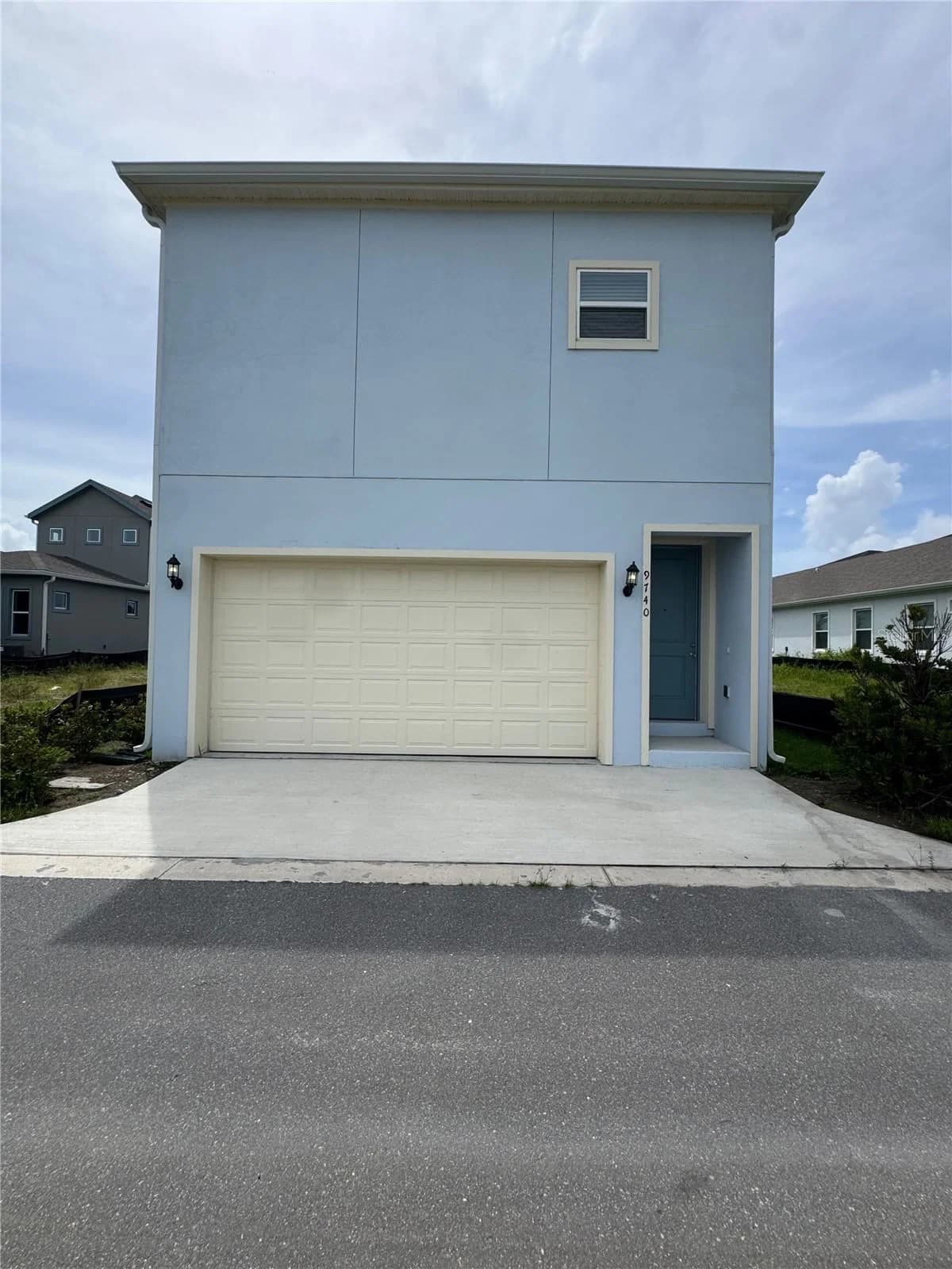9740 UNDSET ALY #9740, Orlando, FL 32827