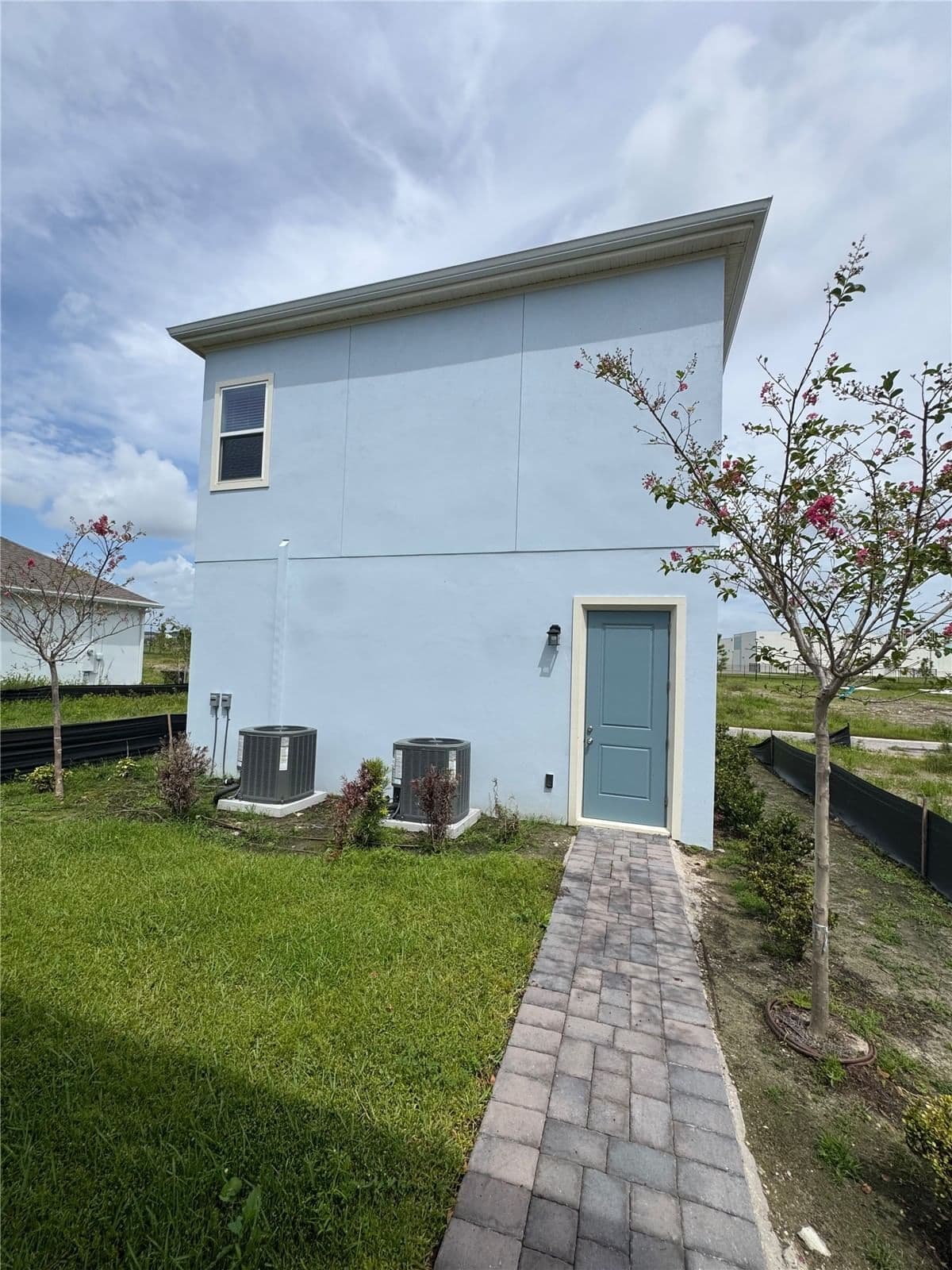 9740 UNDSET ALY #9740, Orlando, FL 32827 2