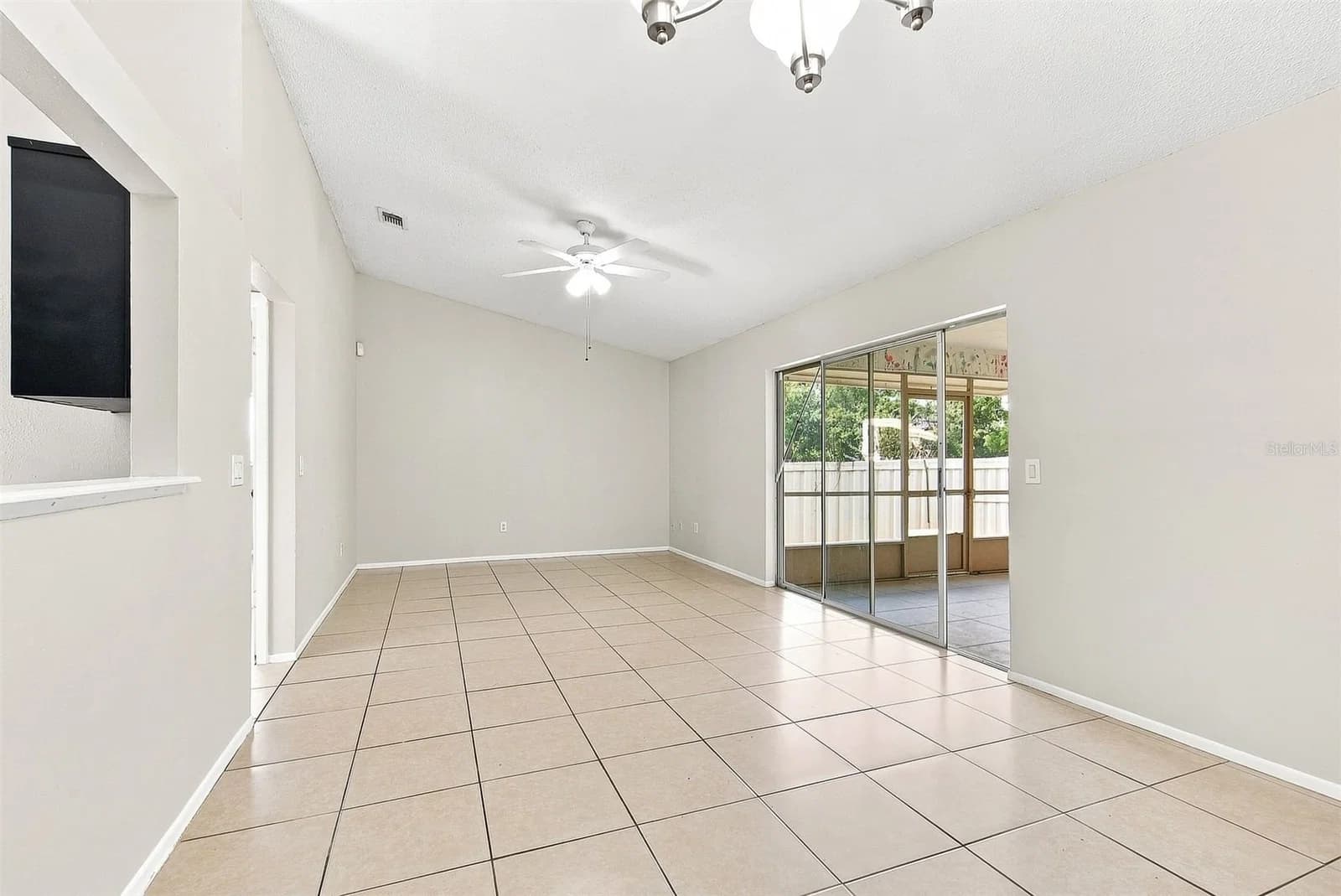 7720 LAKESIDE WOODS Drive, Orlando, FL 32810 3