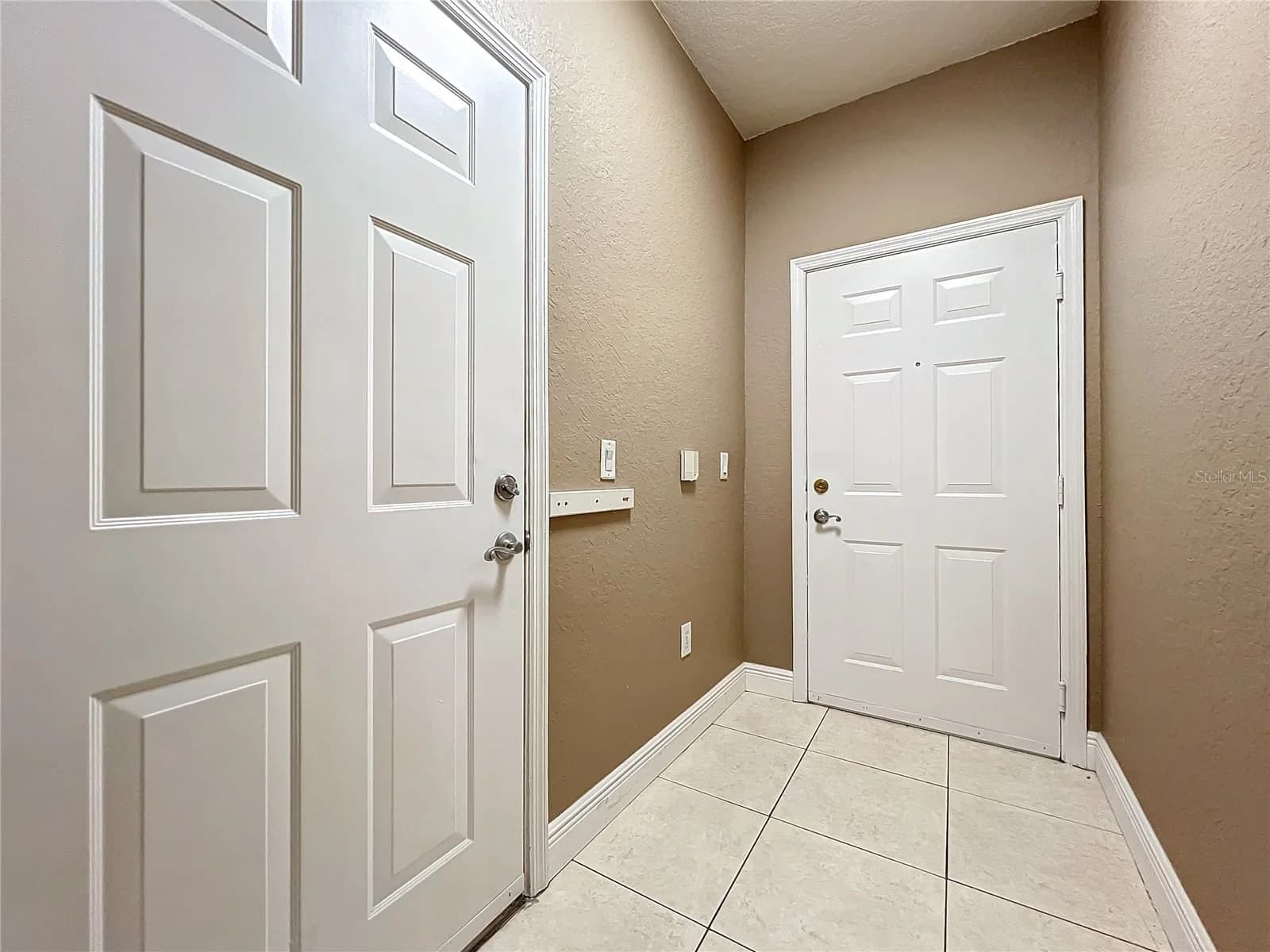 2586 GRAND CENTRAL Parkway #4 4