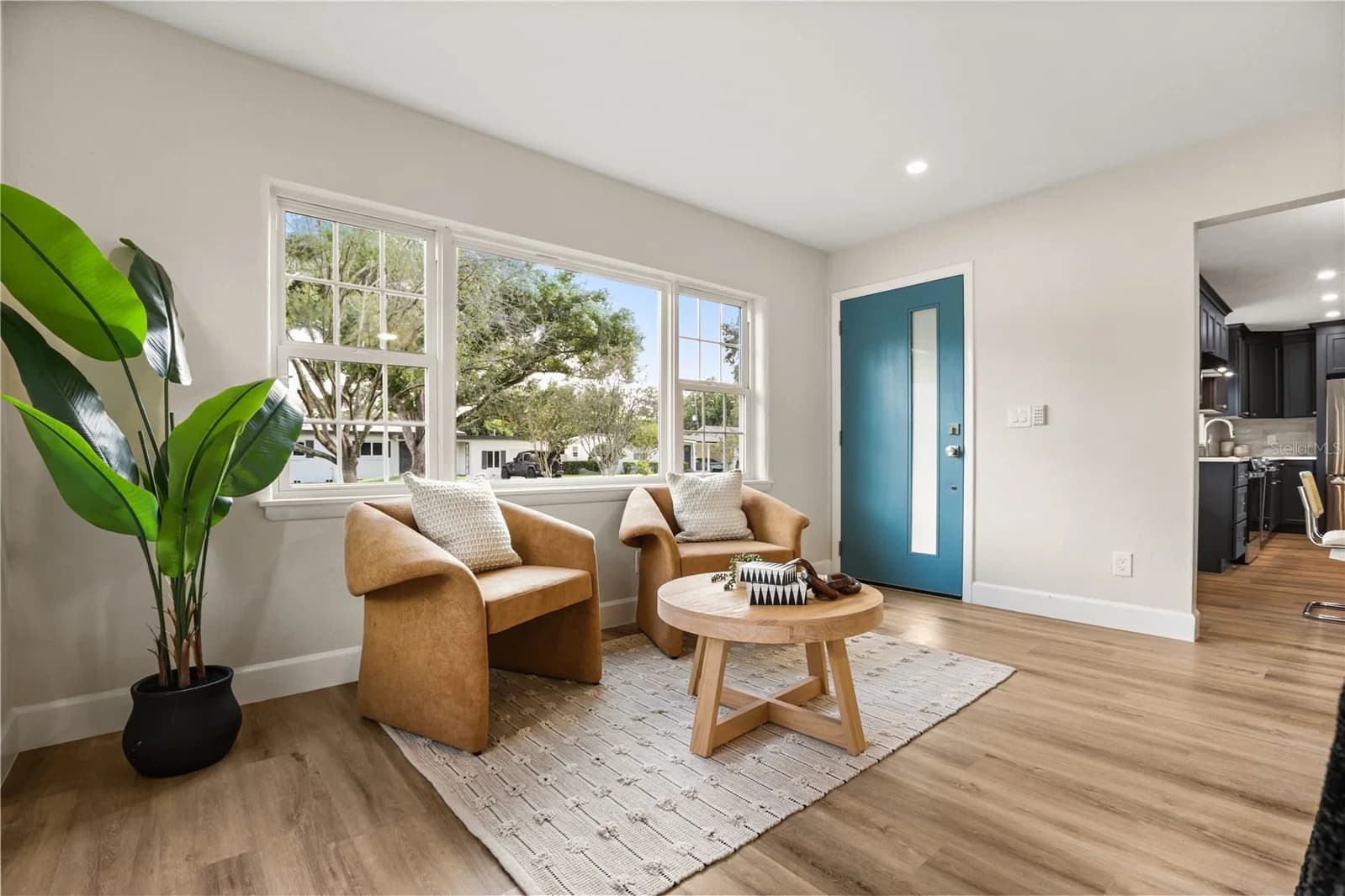 2501 NANCY Street 5