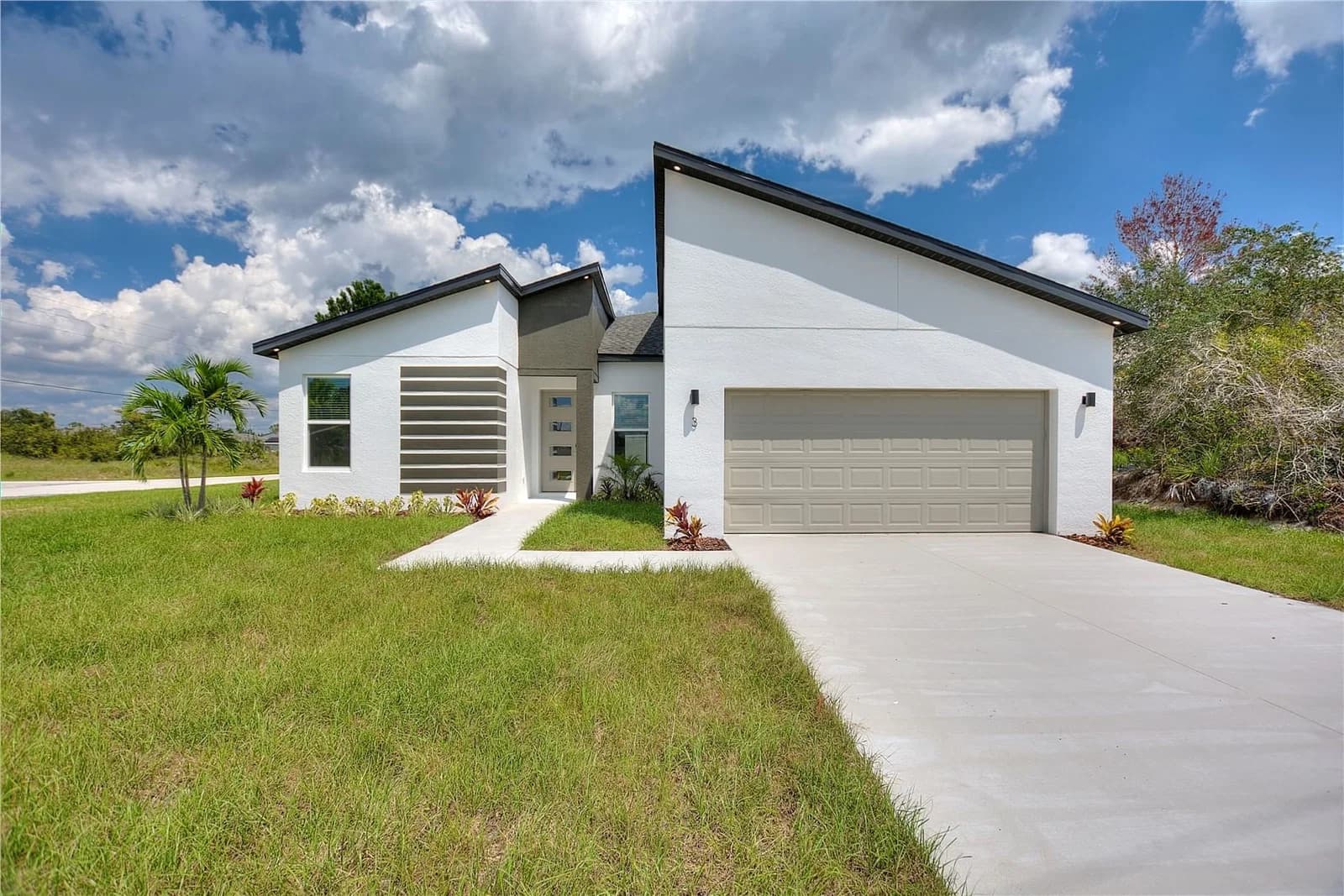 3 MAGNOLIA BLOSSOM Lane, Poinciana, FL 34759