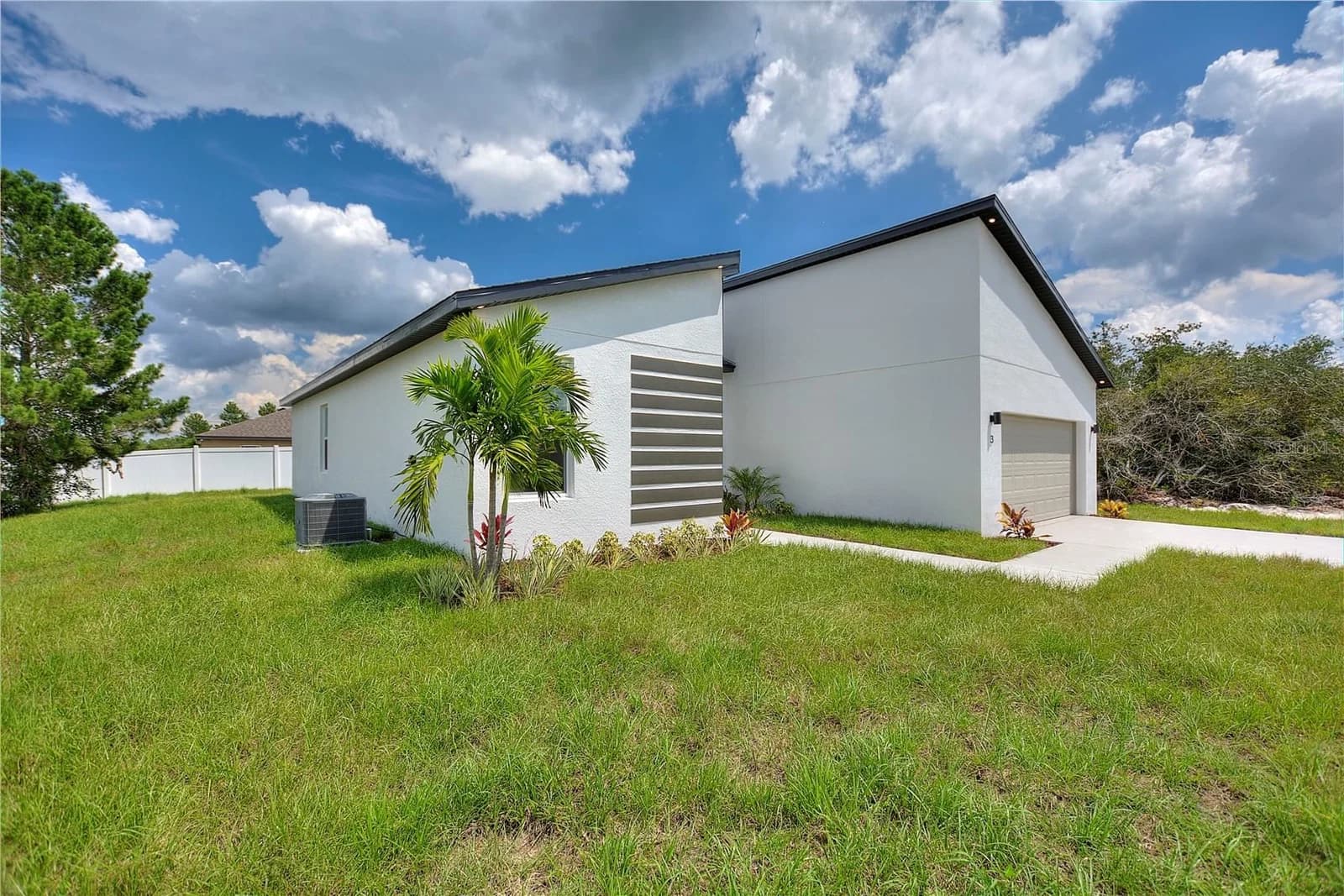 3 MAGNOLIA BLOSSOM Lane 5