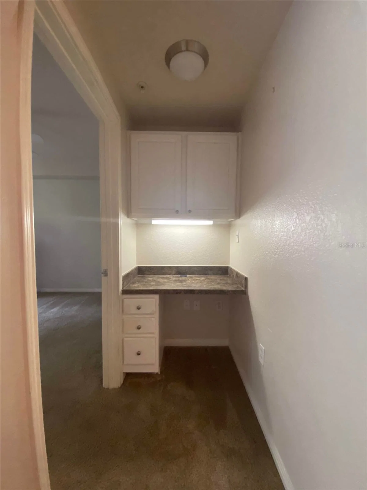 911 ORANGE Avenue #235 4