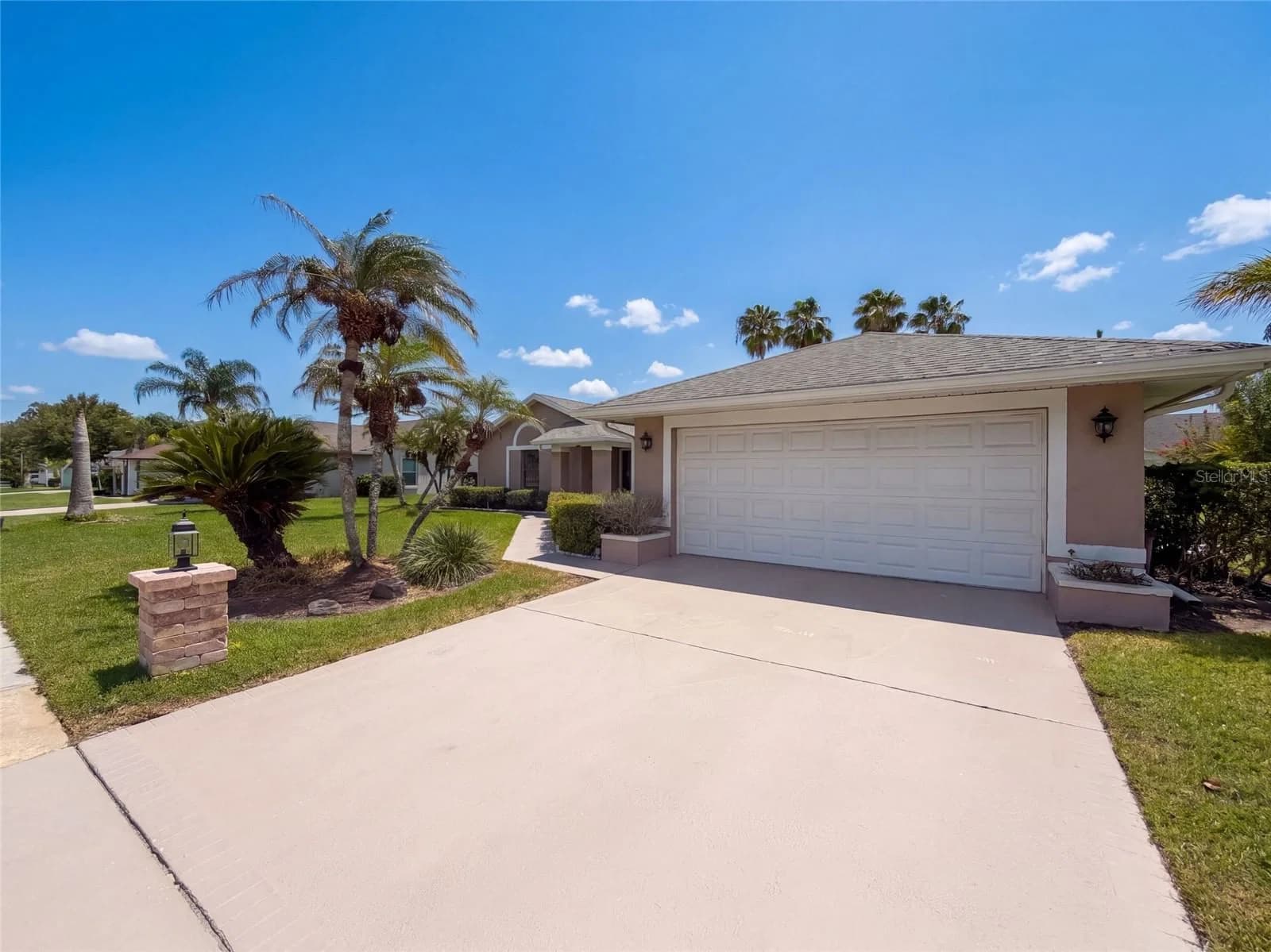 14725 EAGLES CROSSING Drive, Orlando, FL 32837