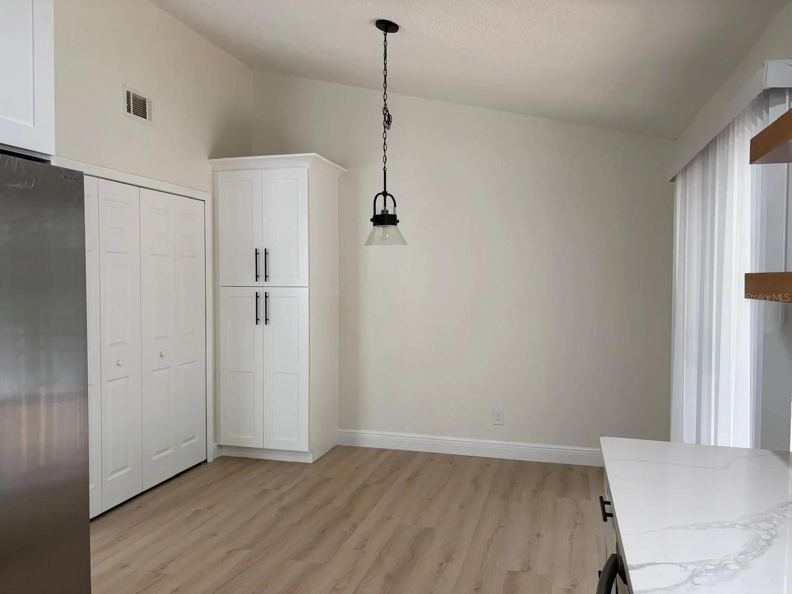 255 TOM SAWYER Court 4