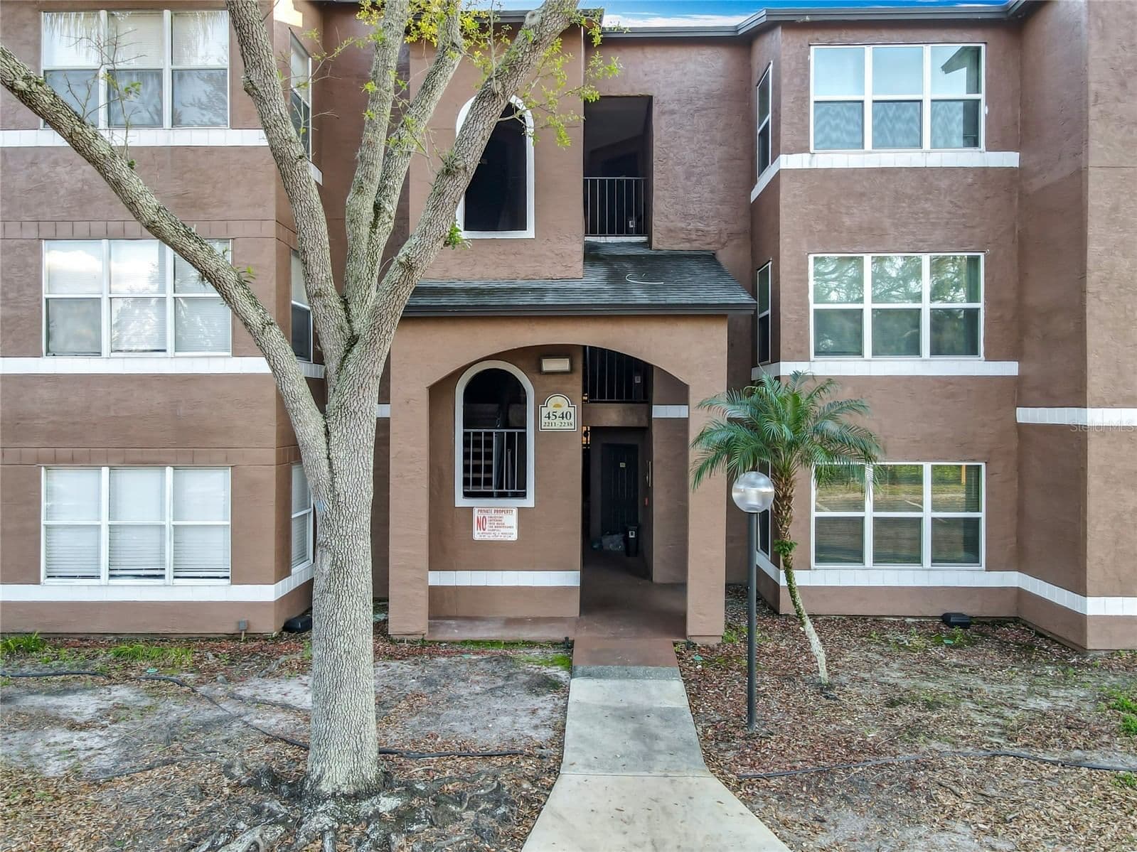 4540 COMMANDER Drive #2236, Orlando, FL 32822 3