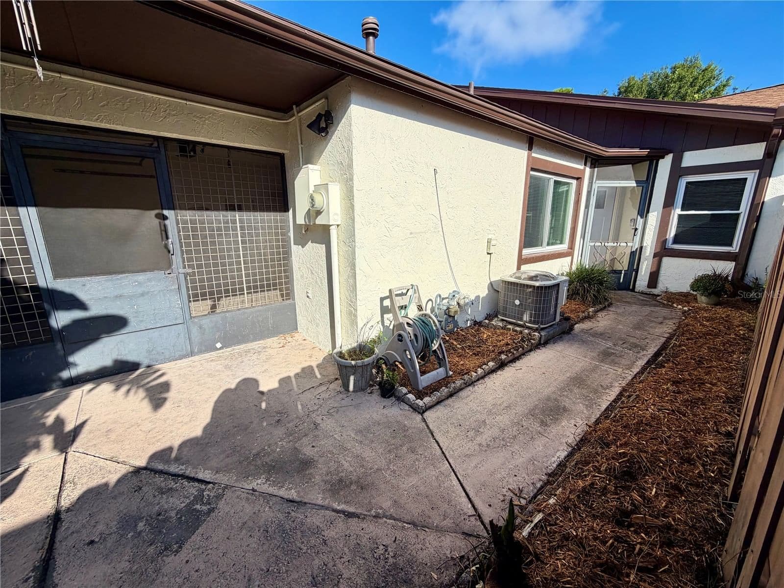 10023 BRIGHTFIELD Court 4