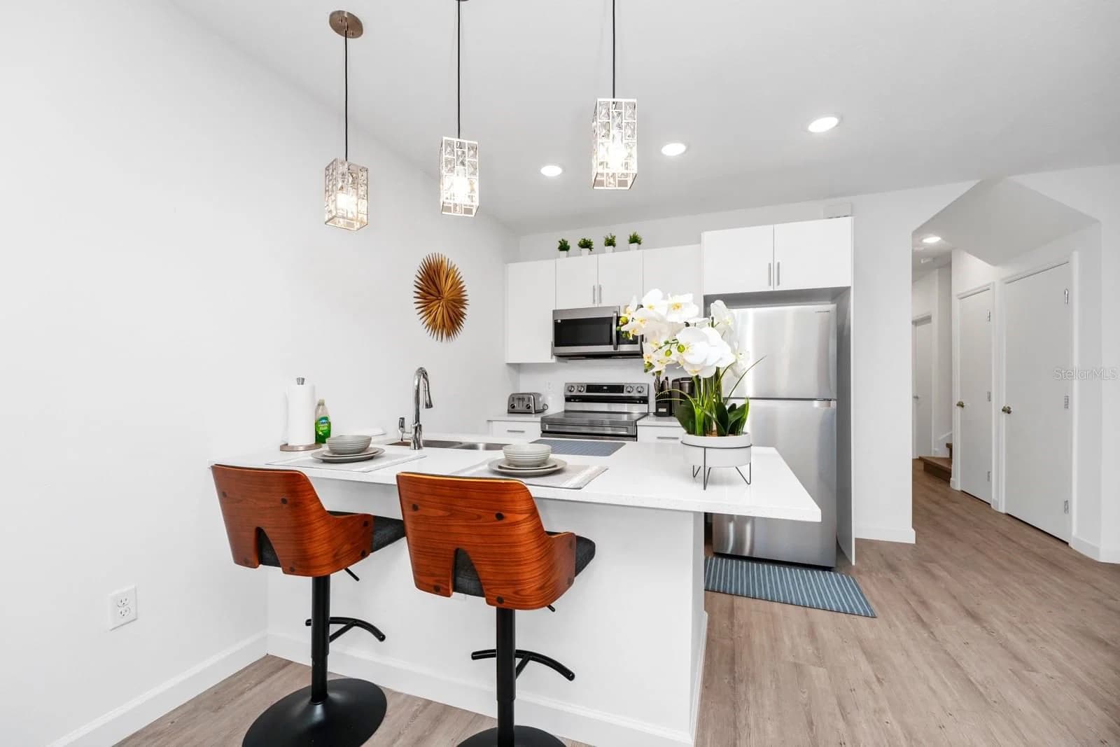 620 TRIKOMO Drive 4