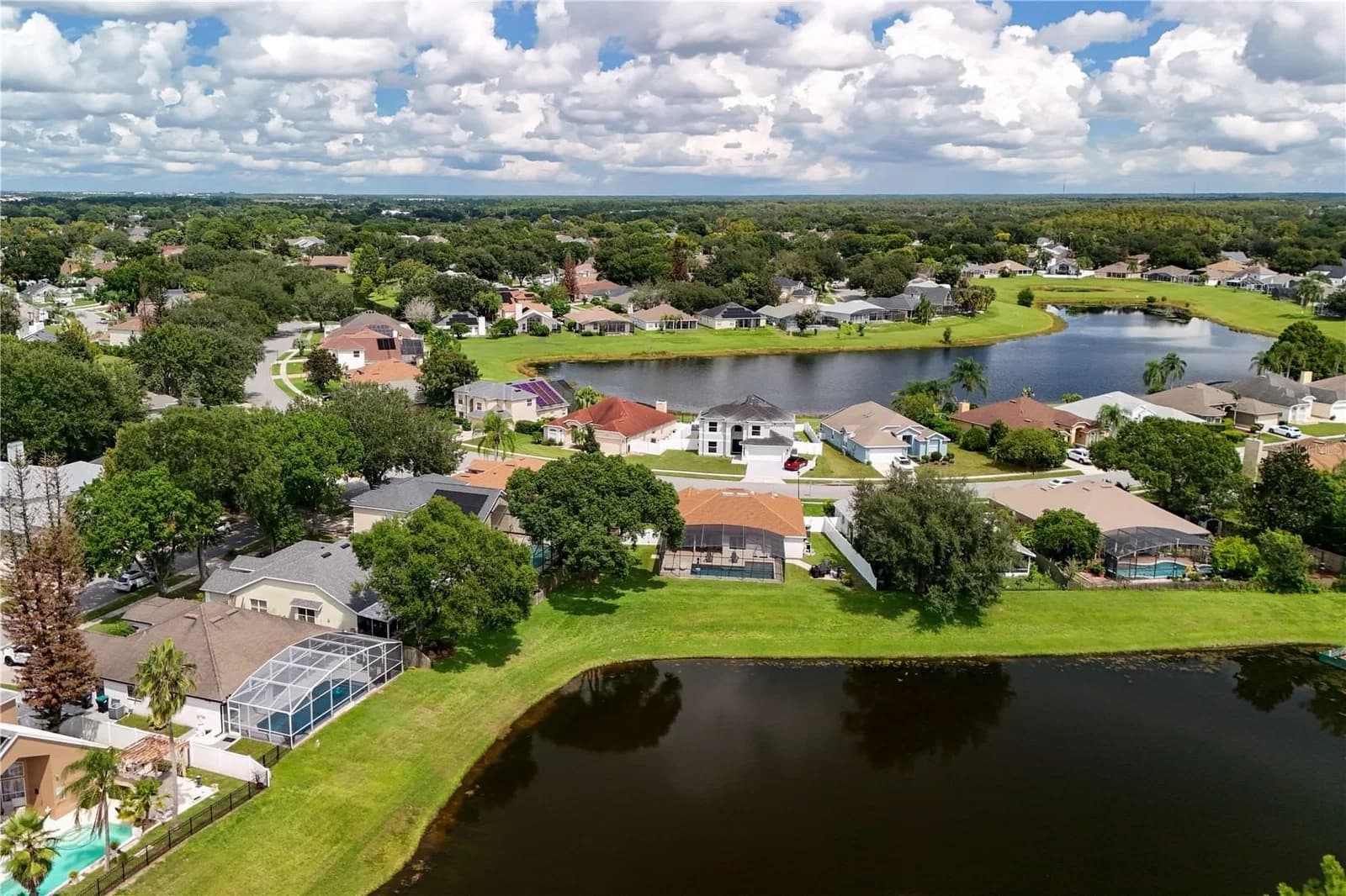 1307 LOCHBREEZE Way 5