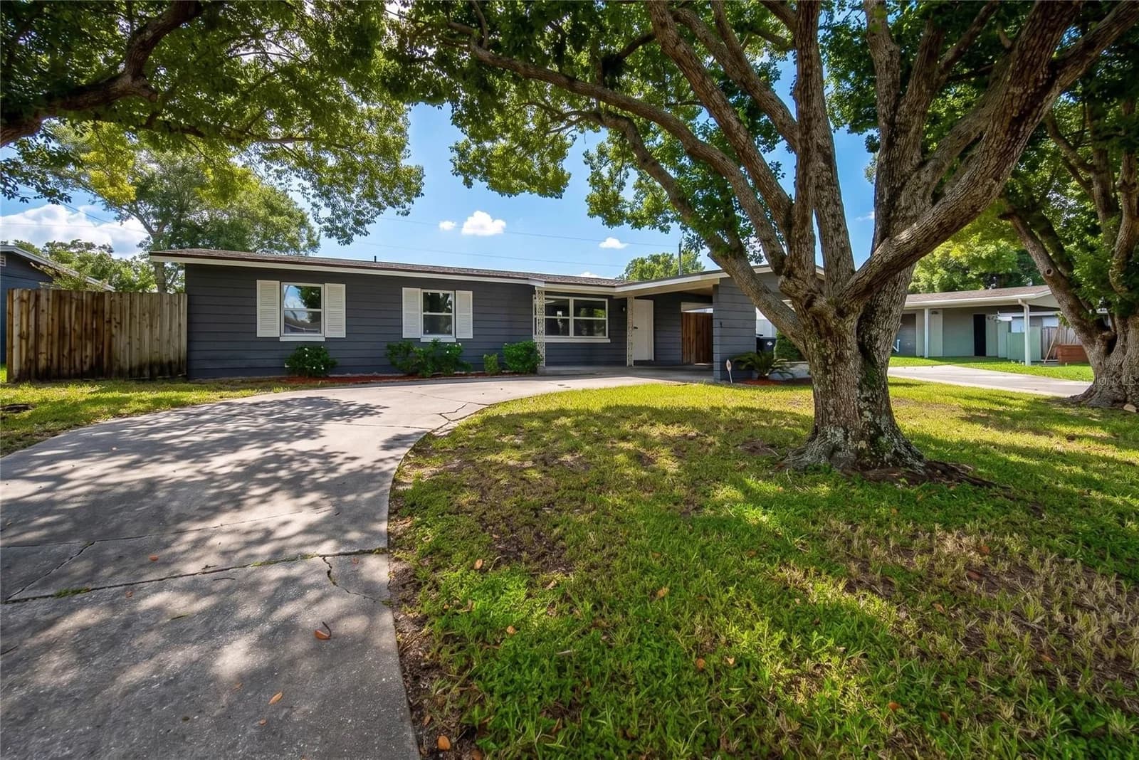 842 JORDAN Avenue, Orlando, FL 32809 2