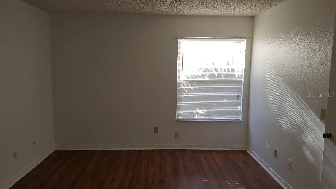 4528 COMMANDER Drive #2038, Orlando, FL 32822 3