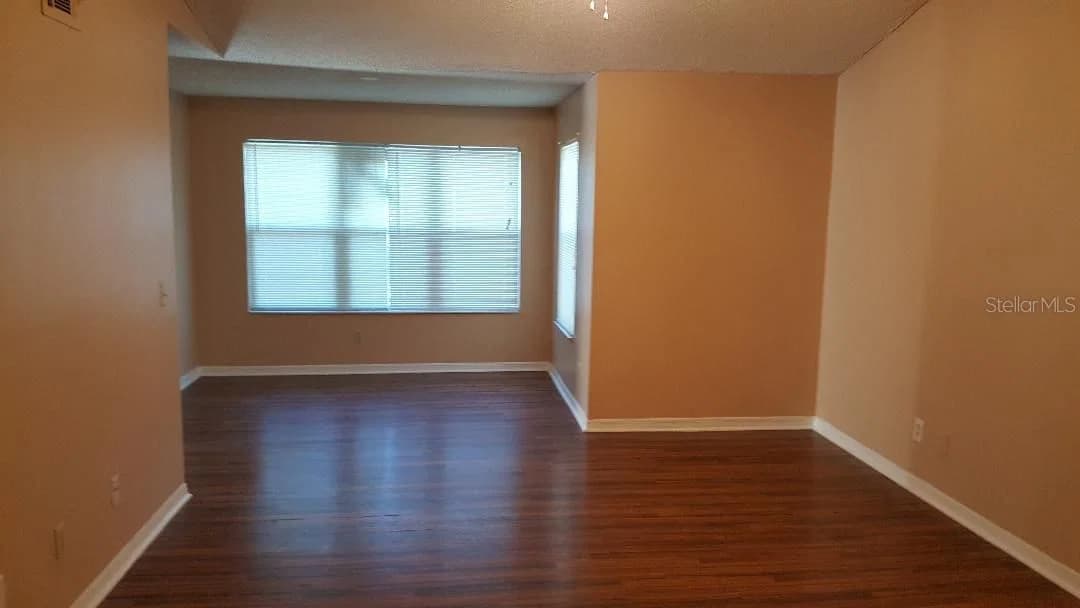 4528 COMMANDER Drive #2038 4