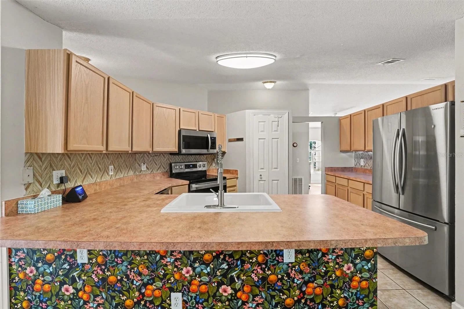 107 MEDITERRANEAN Court 5