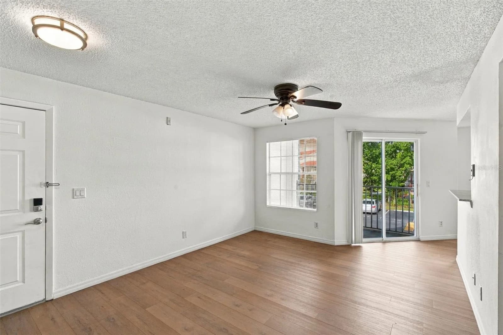 11582 WESTWOOD Boulevard #1425 4