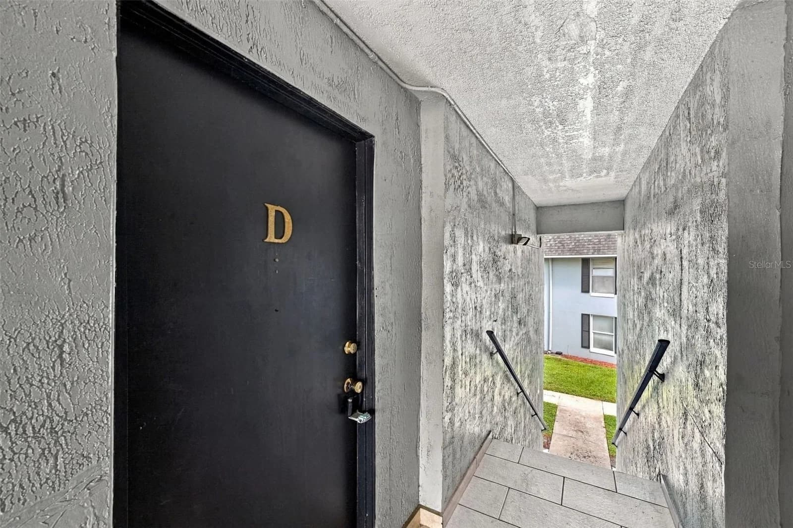 905 OAK RIDGE Road #D 4