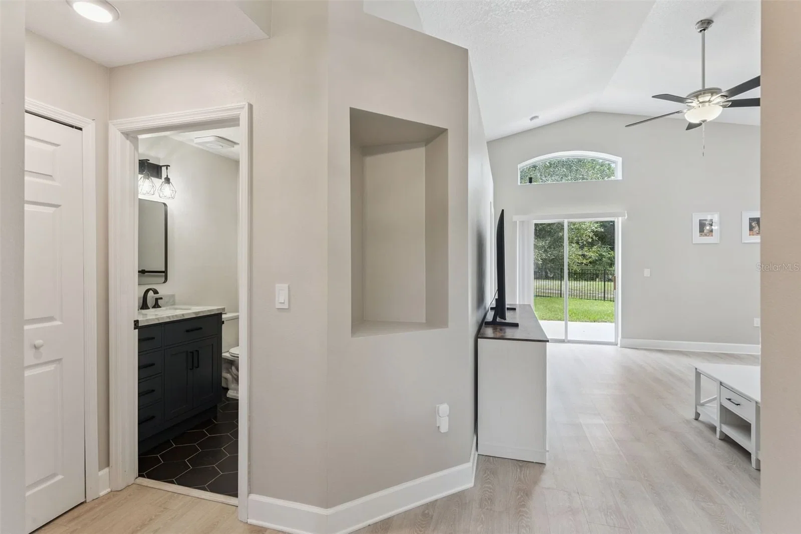 11460 BROWN QUAIL Court, Orlando, FL 32817 3