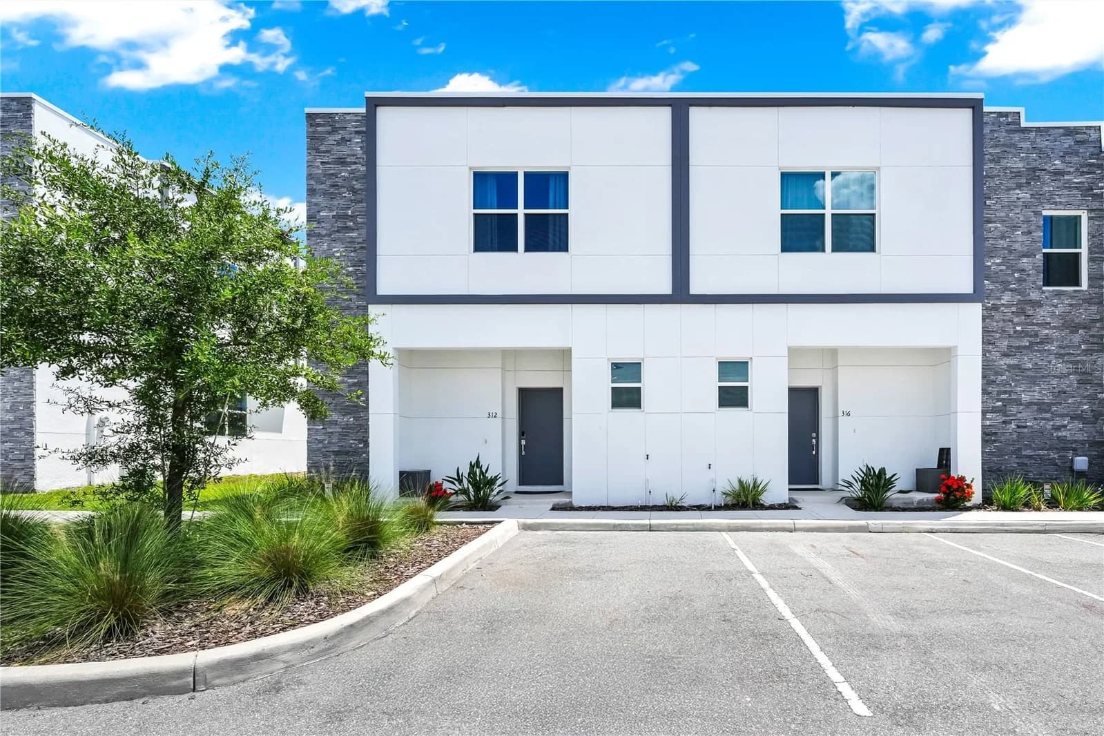 312 FAMAGUSTA Drive, Davenport, FL 33896 2