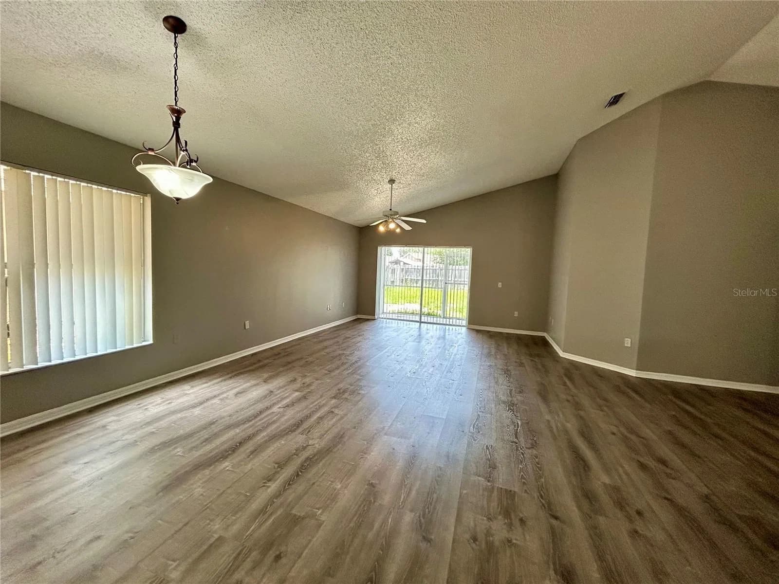 138 SIR PHILLIPS Drive, Davenport, FL 33837 2