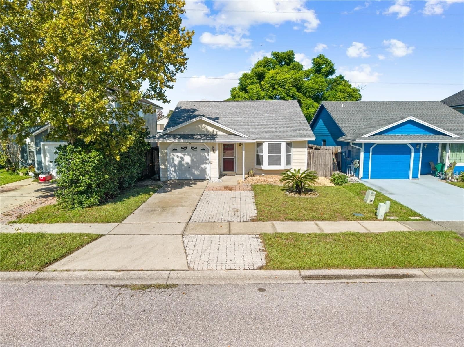 1094 MARTIN Boulevard, Orlando, FL 32825 2