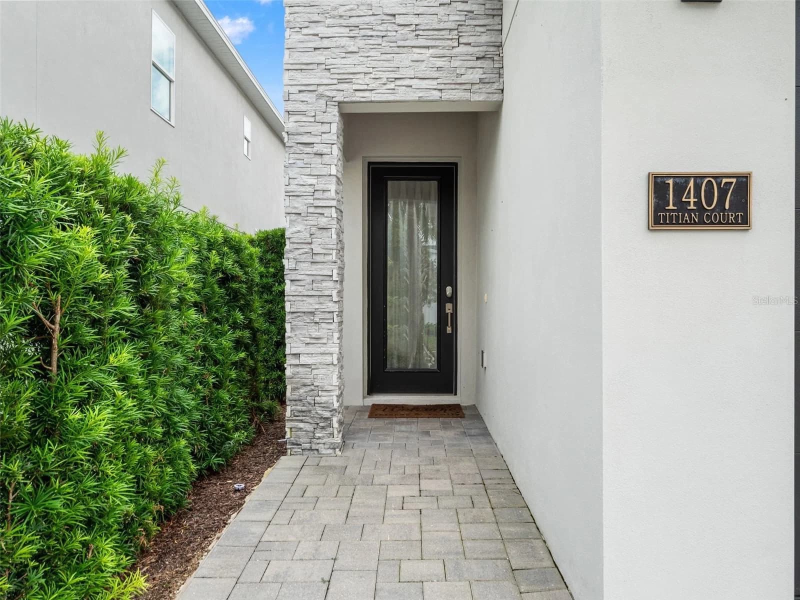 1407 TITIAN Court 4