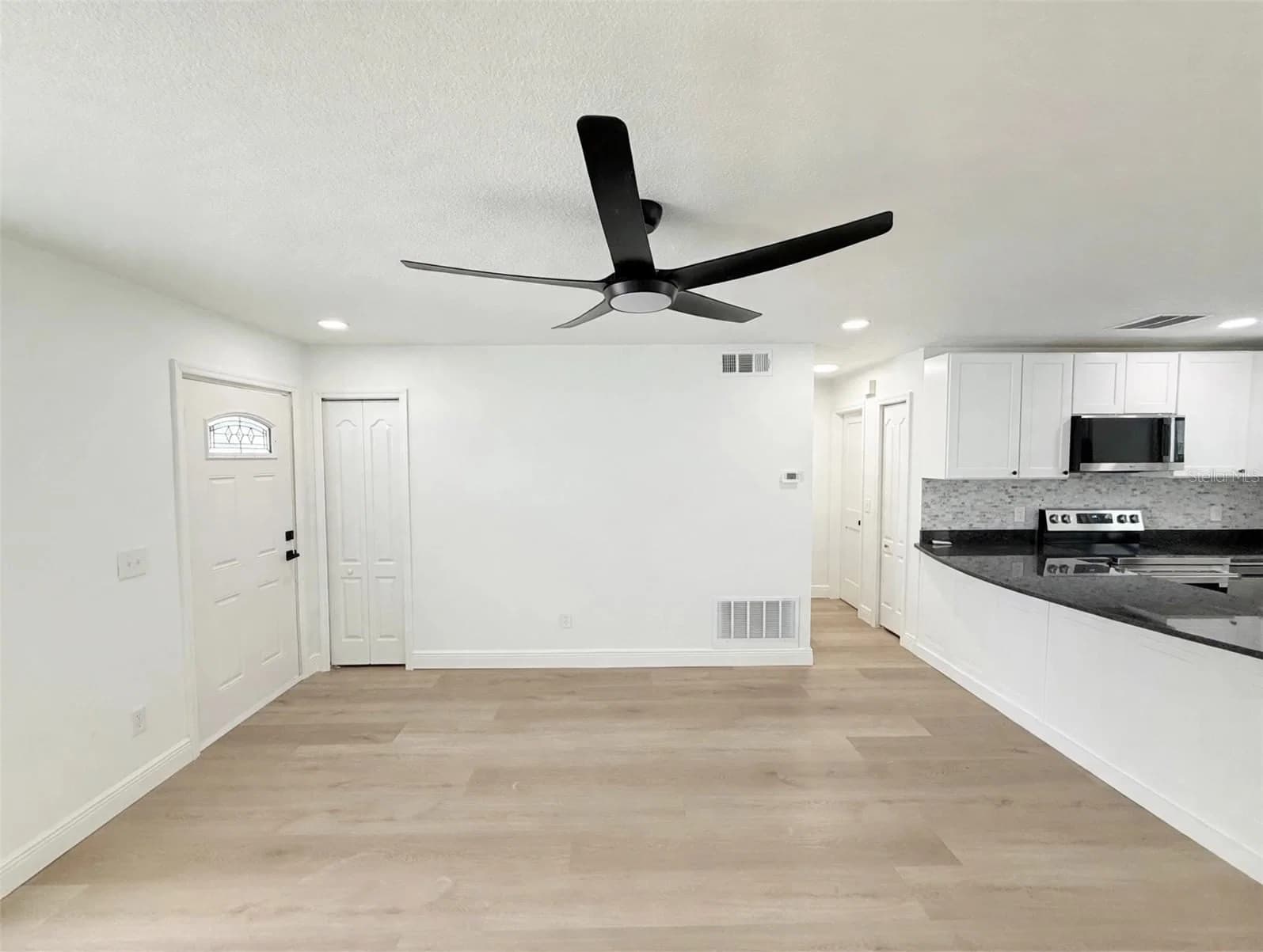 4058 LUAN Drive 5