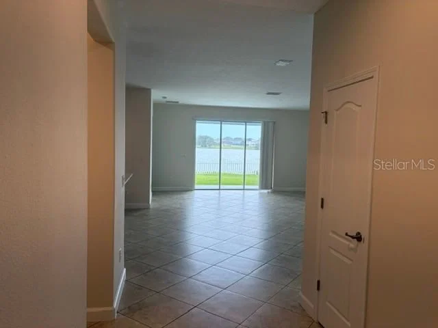 1574 THETFORD CIRCLE Circle 5
