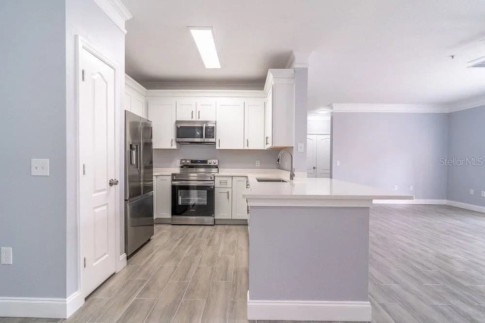 8842 VILLA VIEW Circle #106 4