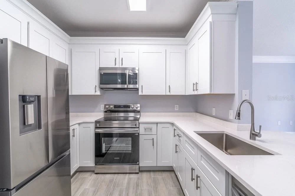 8842 VILLA VIEW Circle #106 5