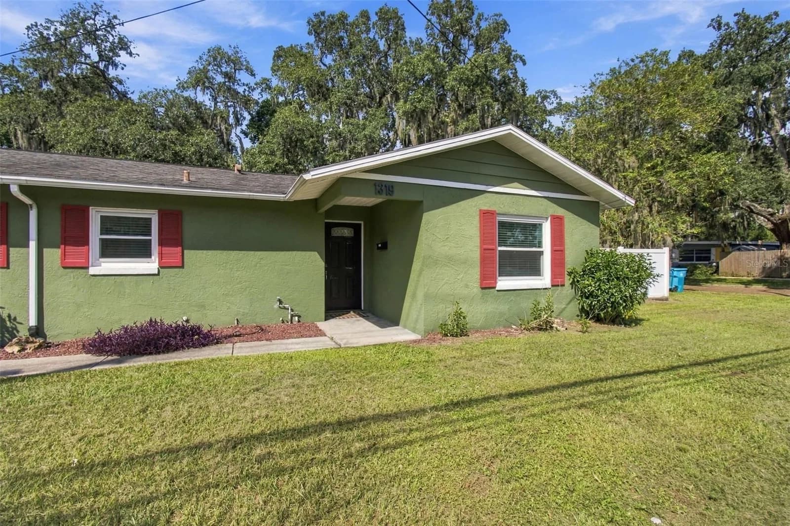 1319 SOUTH Street, Orlando, FL 32801 2