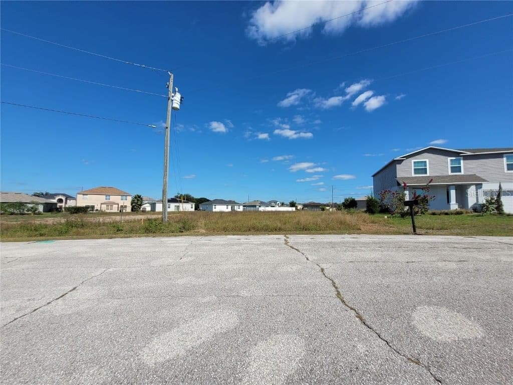 2233 PECOS, Kissimmee, FL 34759