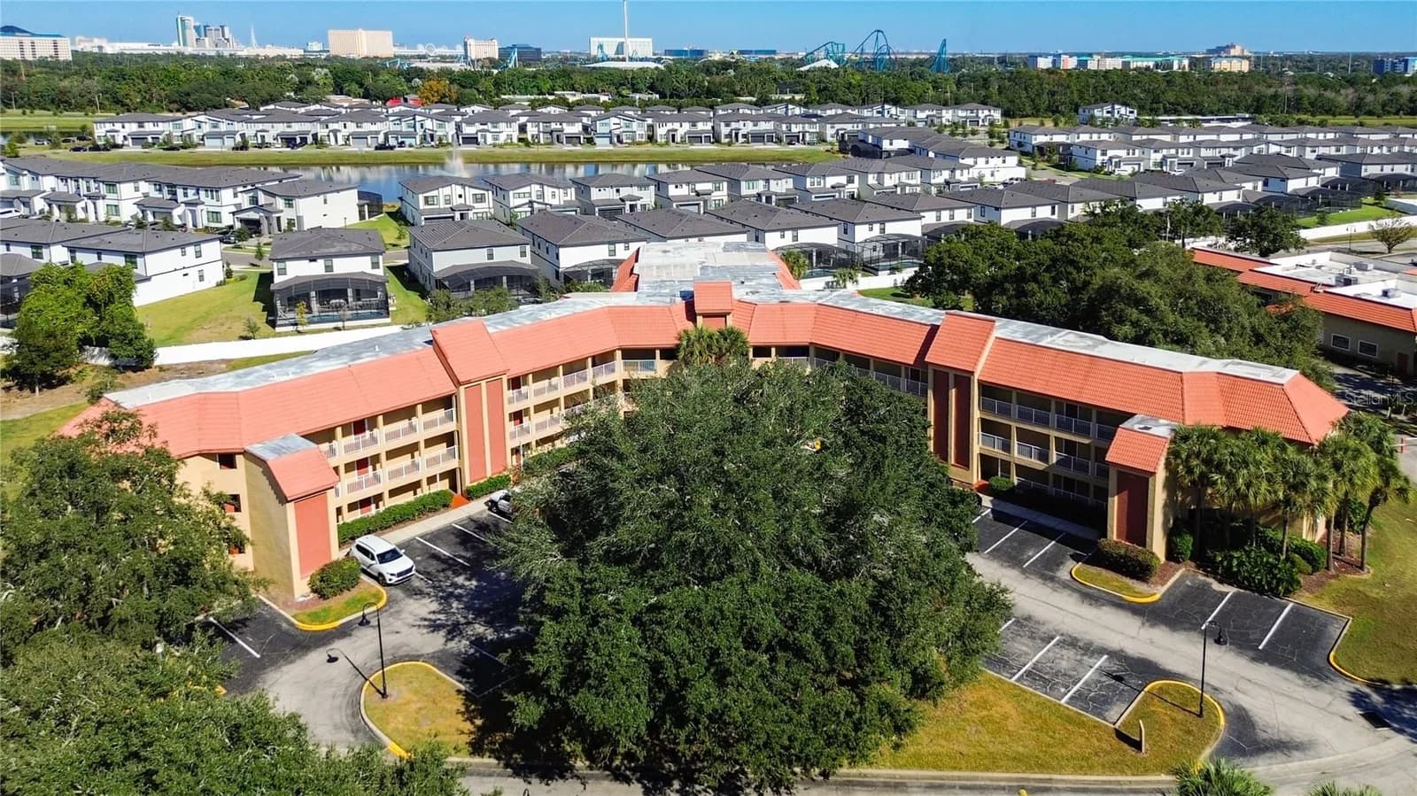 6337 PARC CORNICHE Drive #2304, Orlando, FL 32821 2