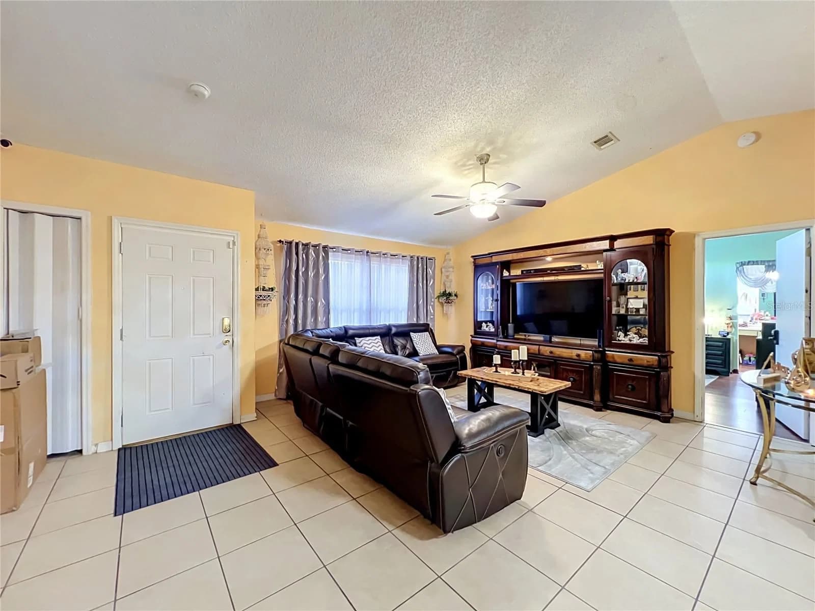 3438 BRETWOOD Drive, Orlando, FL 32808 3
