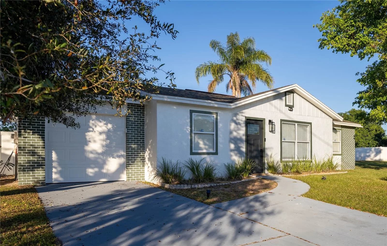 315 LAUDERDALE Court, Kissimmee, FL 34759 2