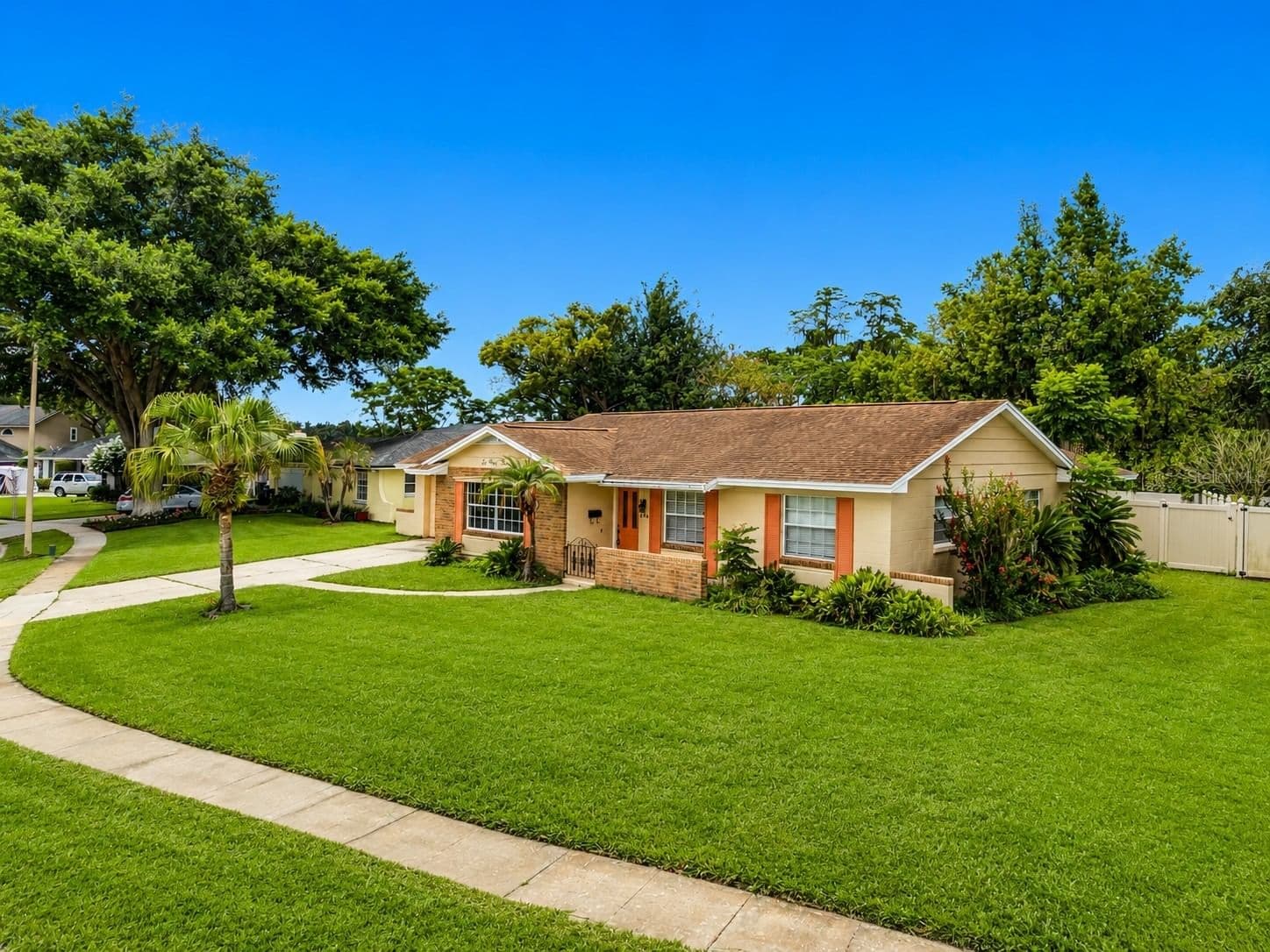 644 VISCAYA, Orlando, FL 32839 2