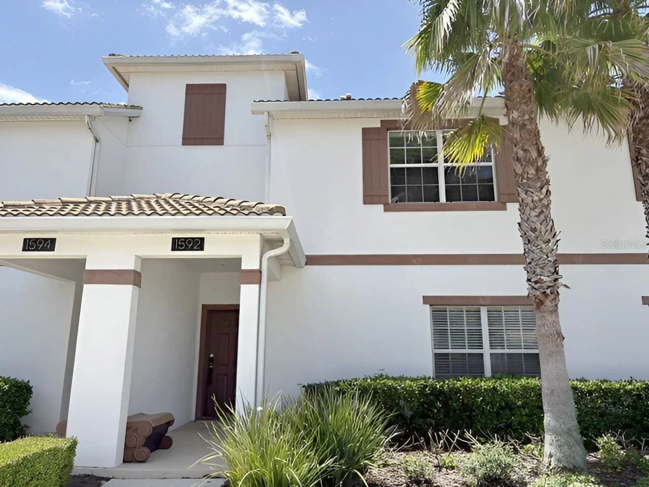 1592 MOON VALLEY 2