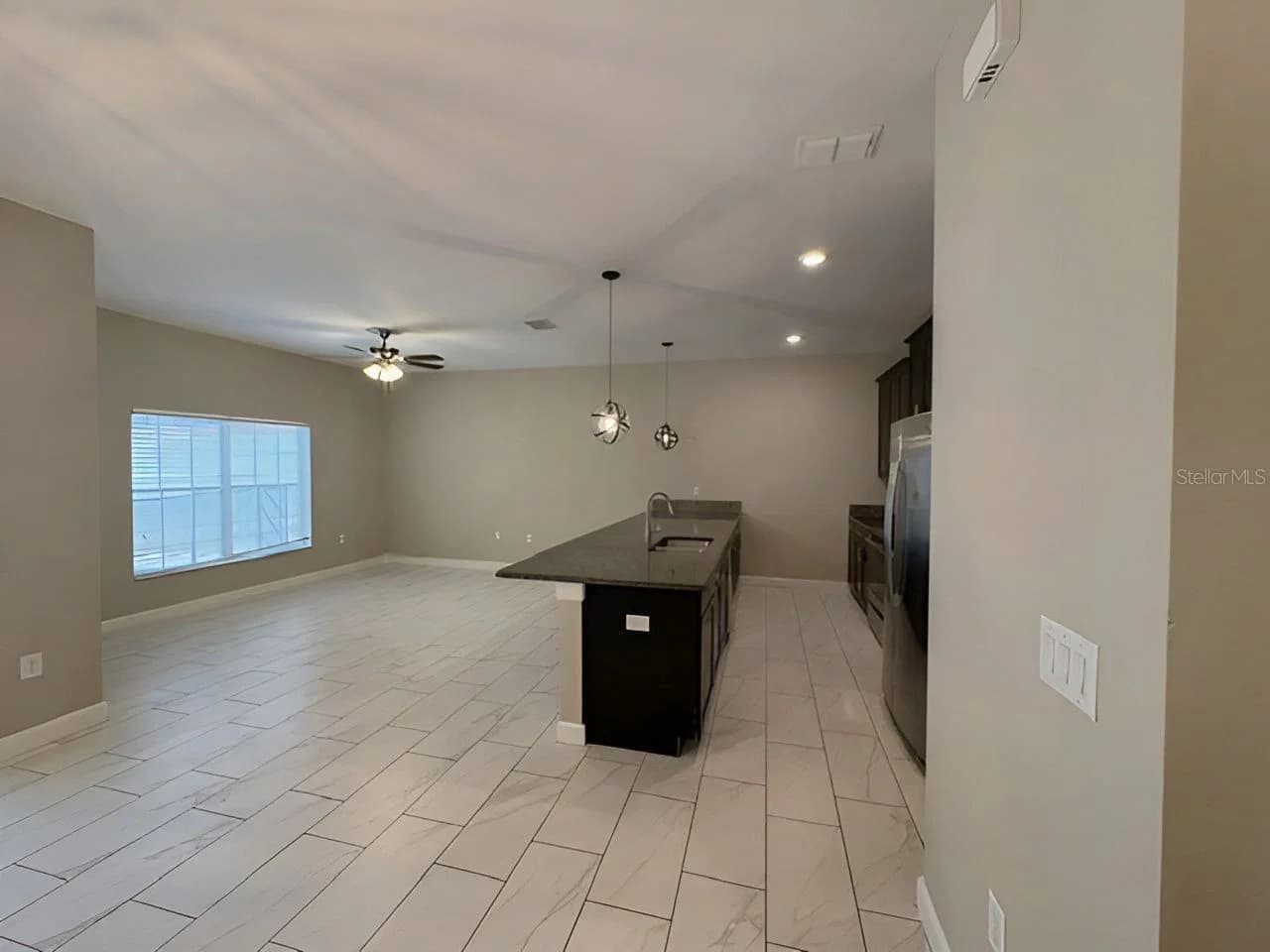 1592 MOON VALLEY 5