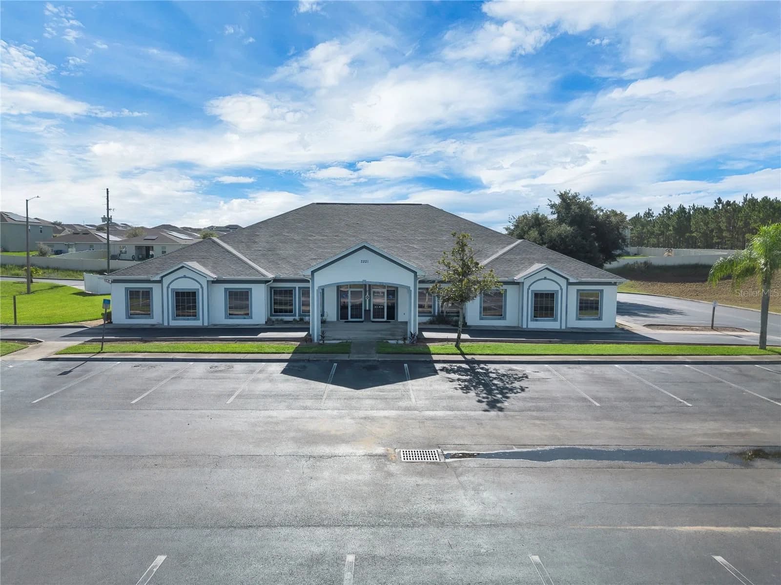 2221 NORTH, Davenport, FL 33837